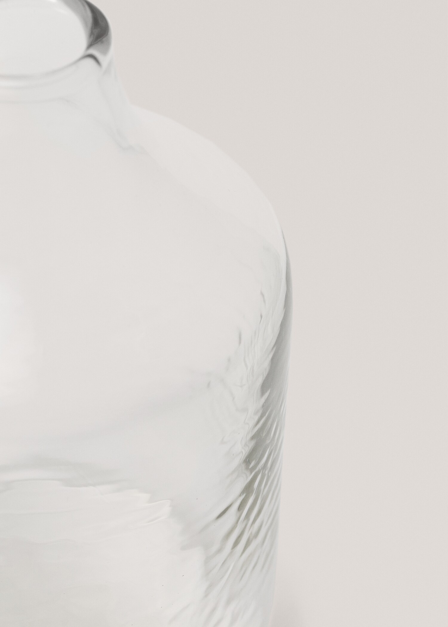 Glass bottle vase - Details of the article 4