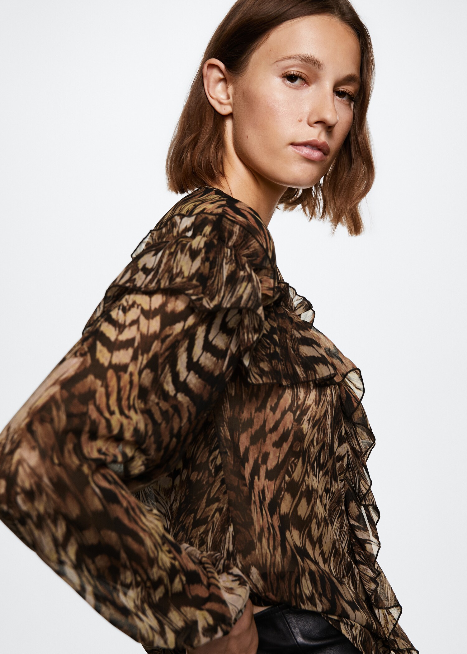 Animal print ruffled blouse - Details of the article 6
