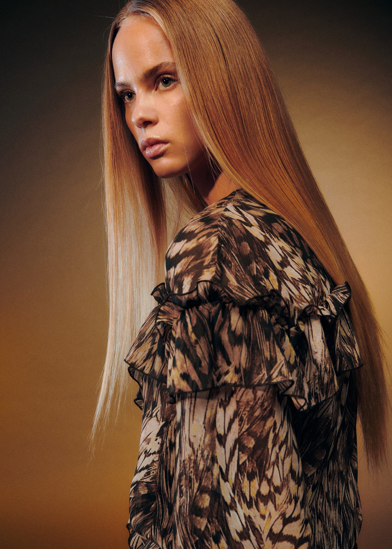 Animal print ruffled blouse - Details of the article 7