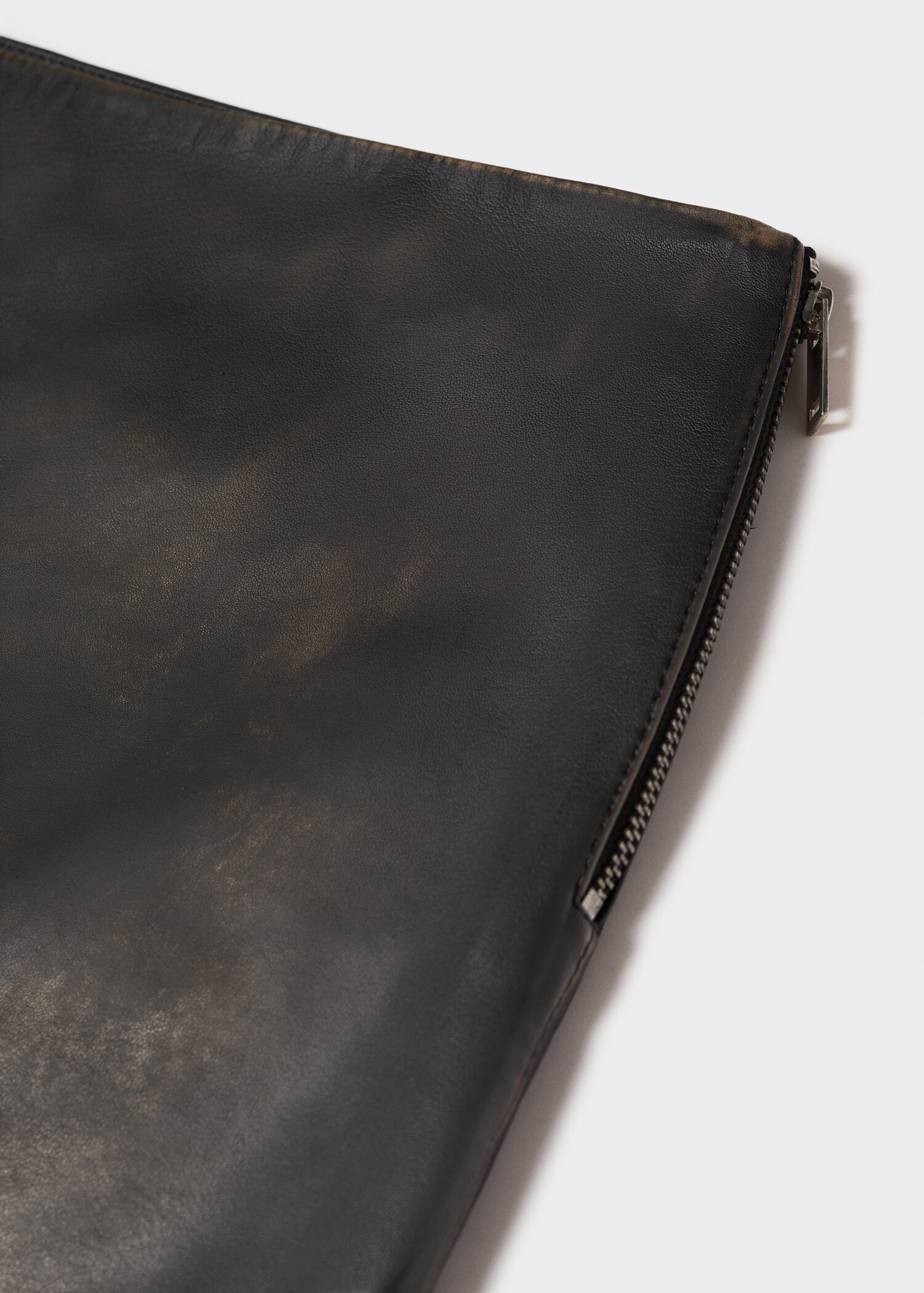 Leather miniskirt - Details of the article 8