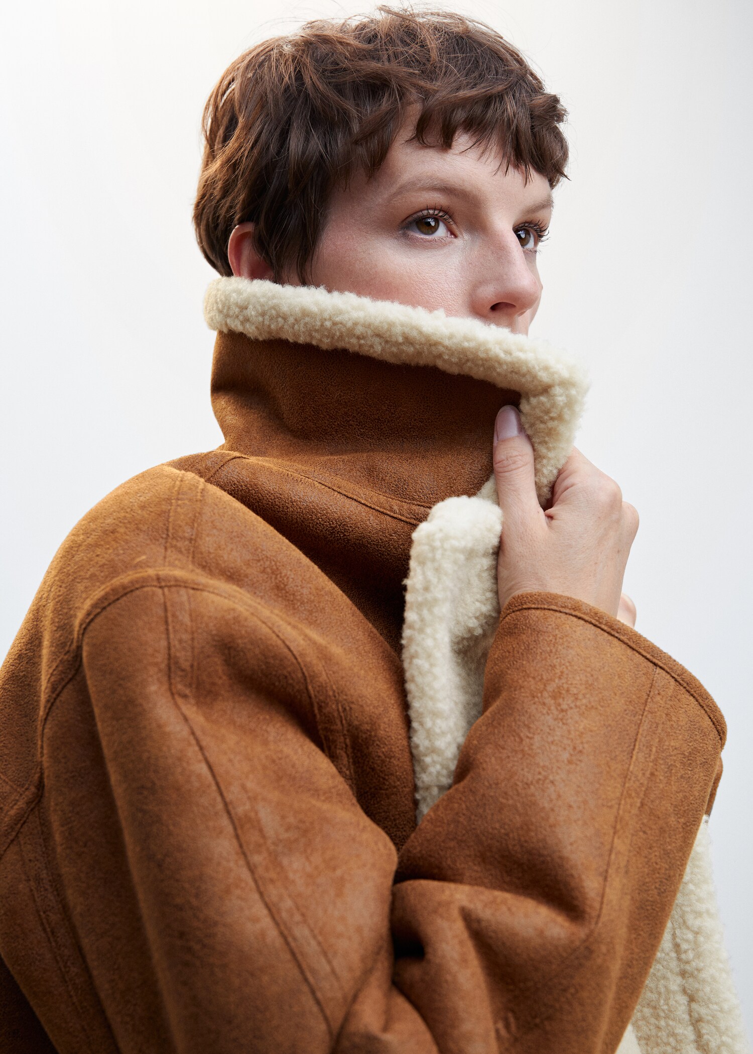 Oversized shearling-lined coat - Details of the article 1