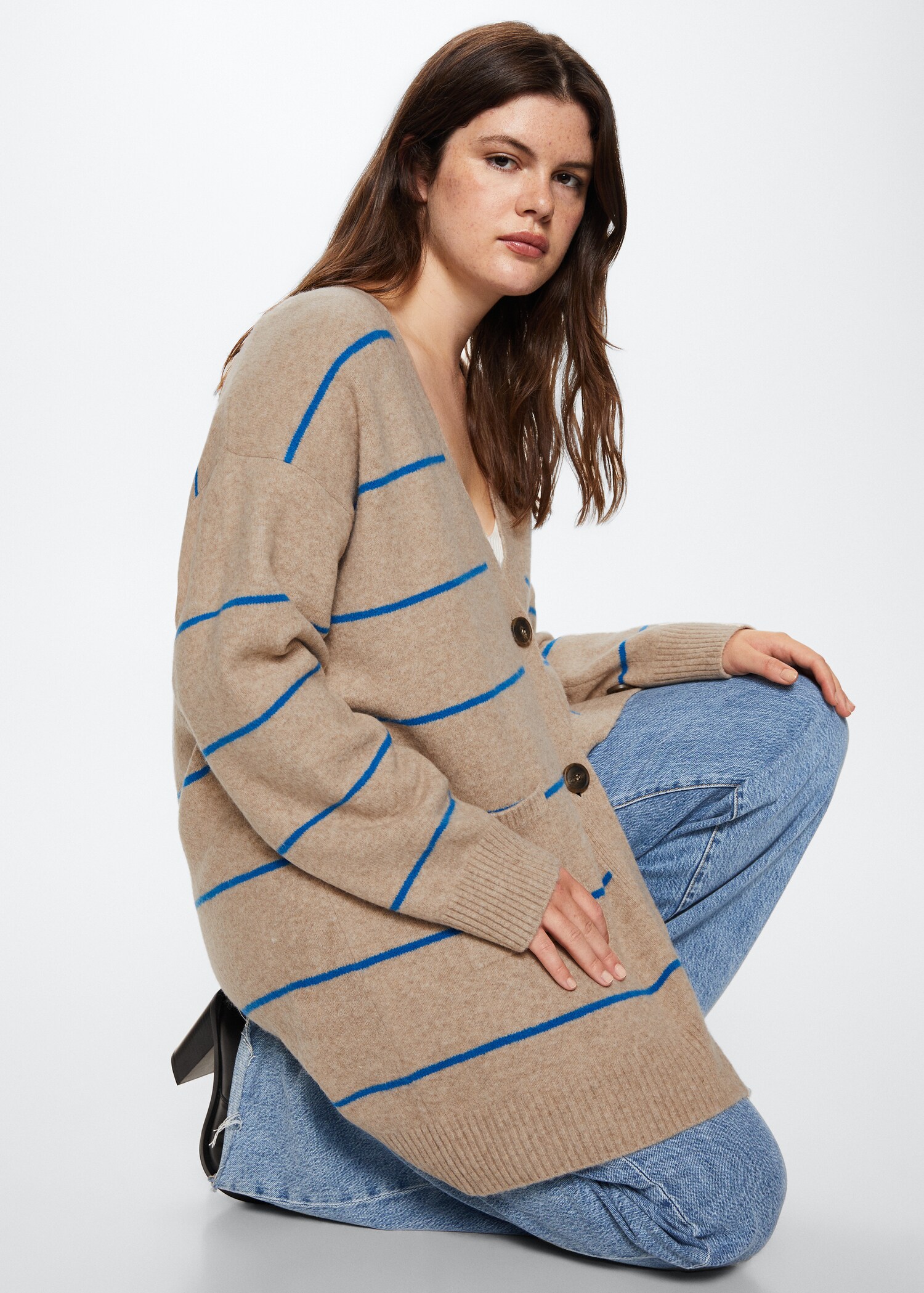 Striped cardigan with buttons - Details of the article 4