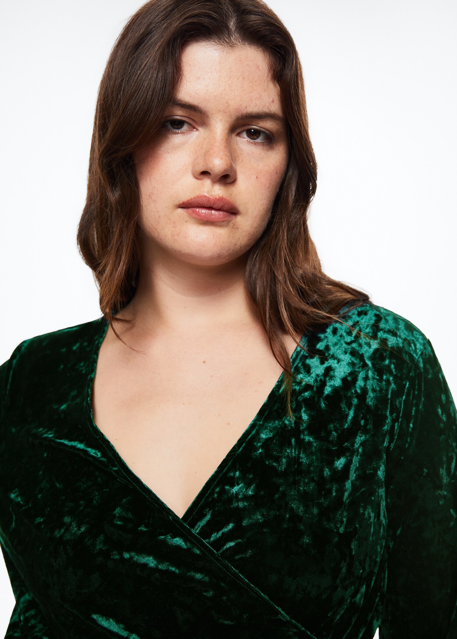 Velvet crossed dress - Details of the article 4