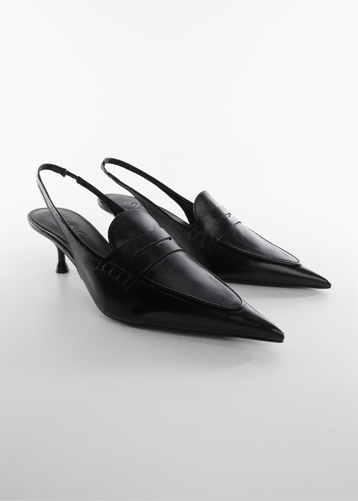 Pointed toe leather shoes - Medium plane