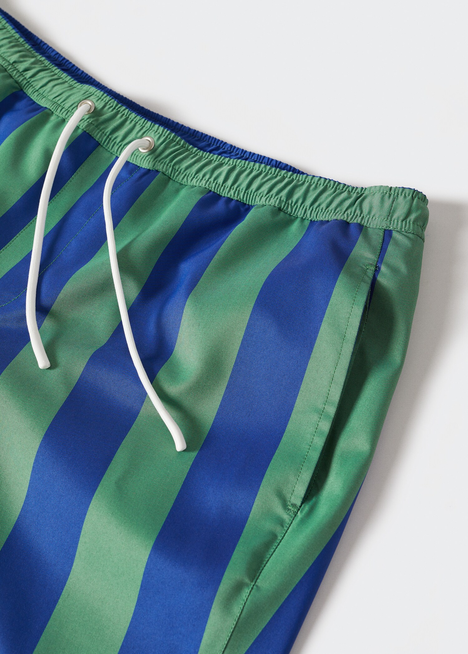 Striped swimming trunks - Details of the article 8