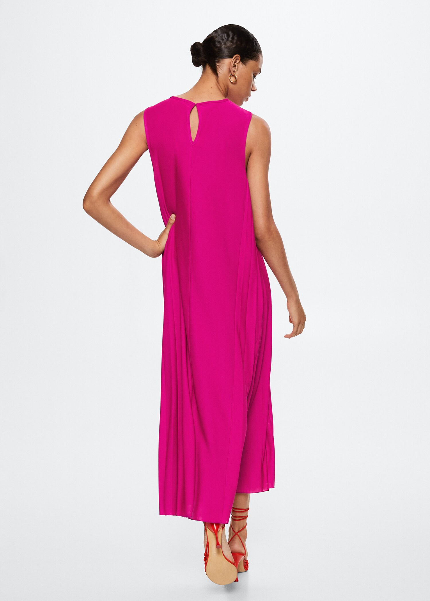 Pleated detail dress - Reverse of the article