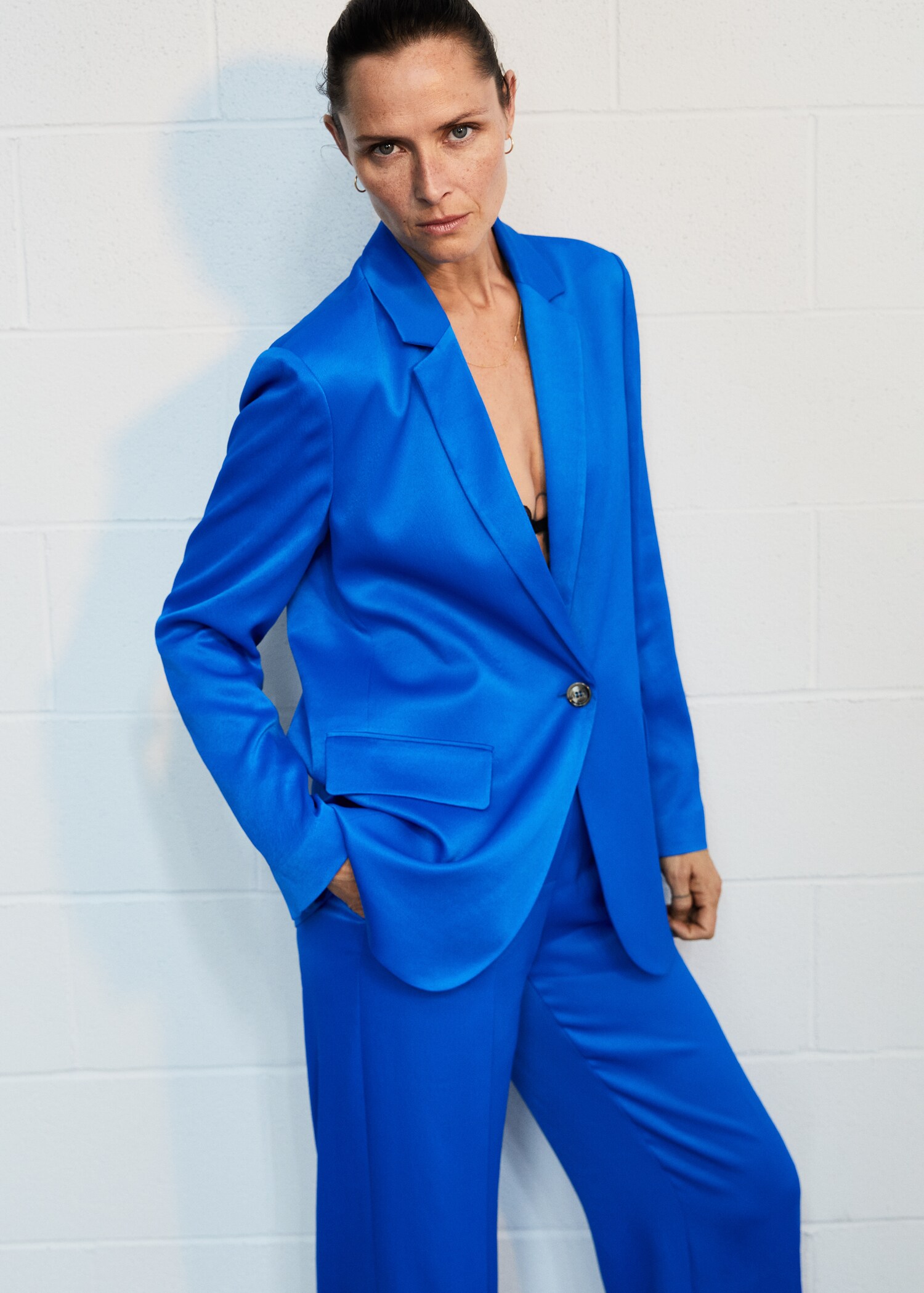 Satin-finish suit jacket - Details of the article 1
