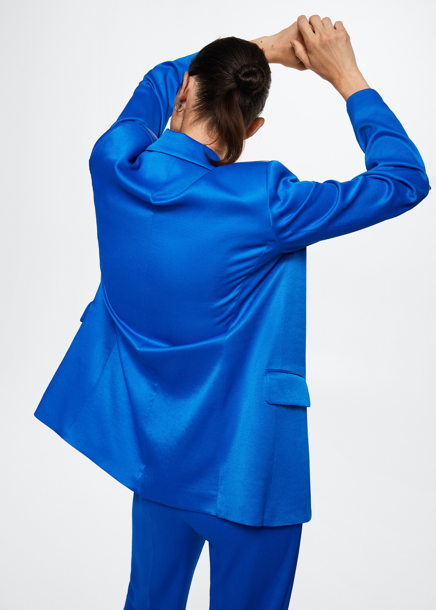 Satin-finish suit jacket - Reverse of the article