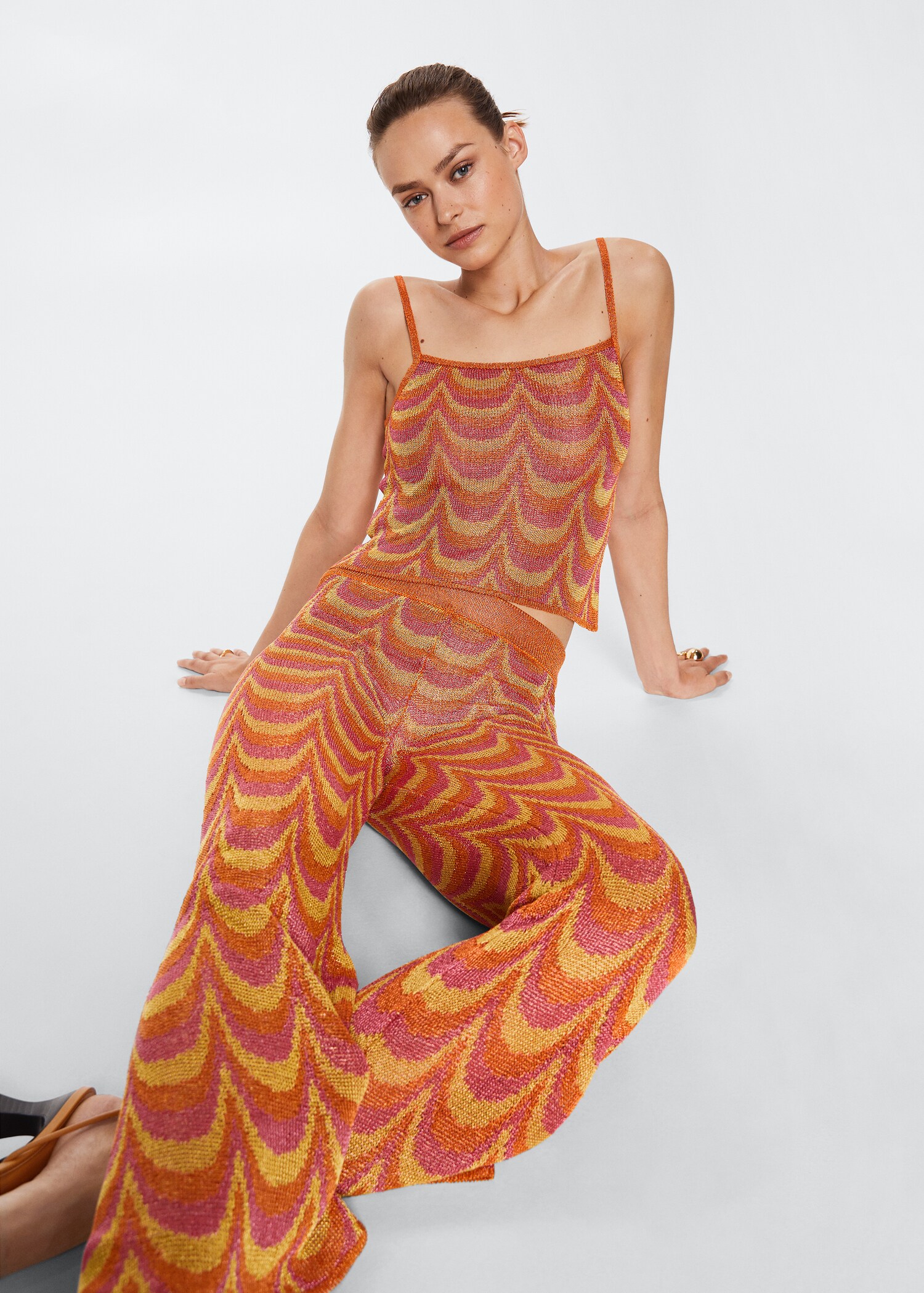 Flared knitted trousers - Details of the article 2