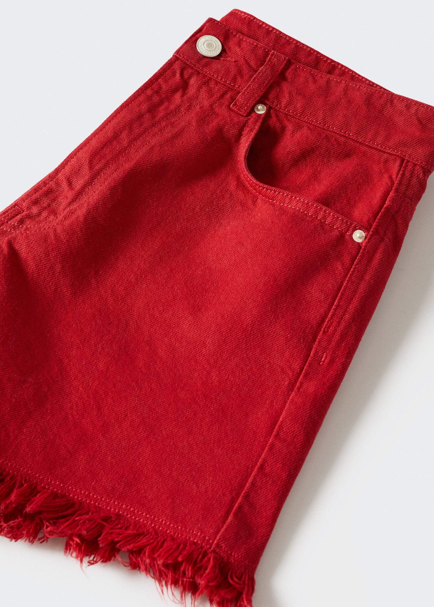Frayed denim shorts - Details of the article 8