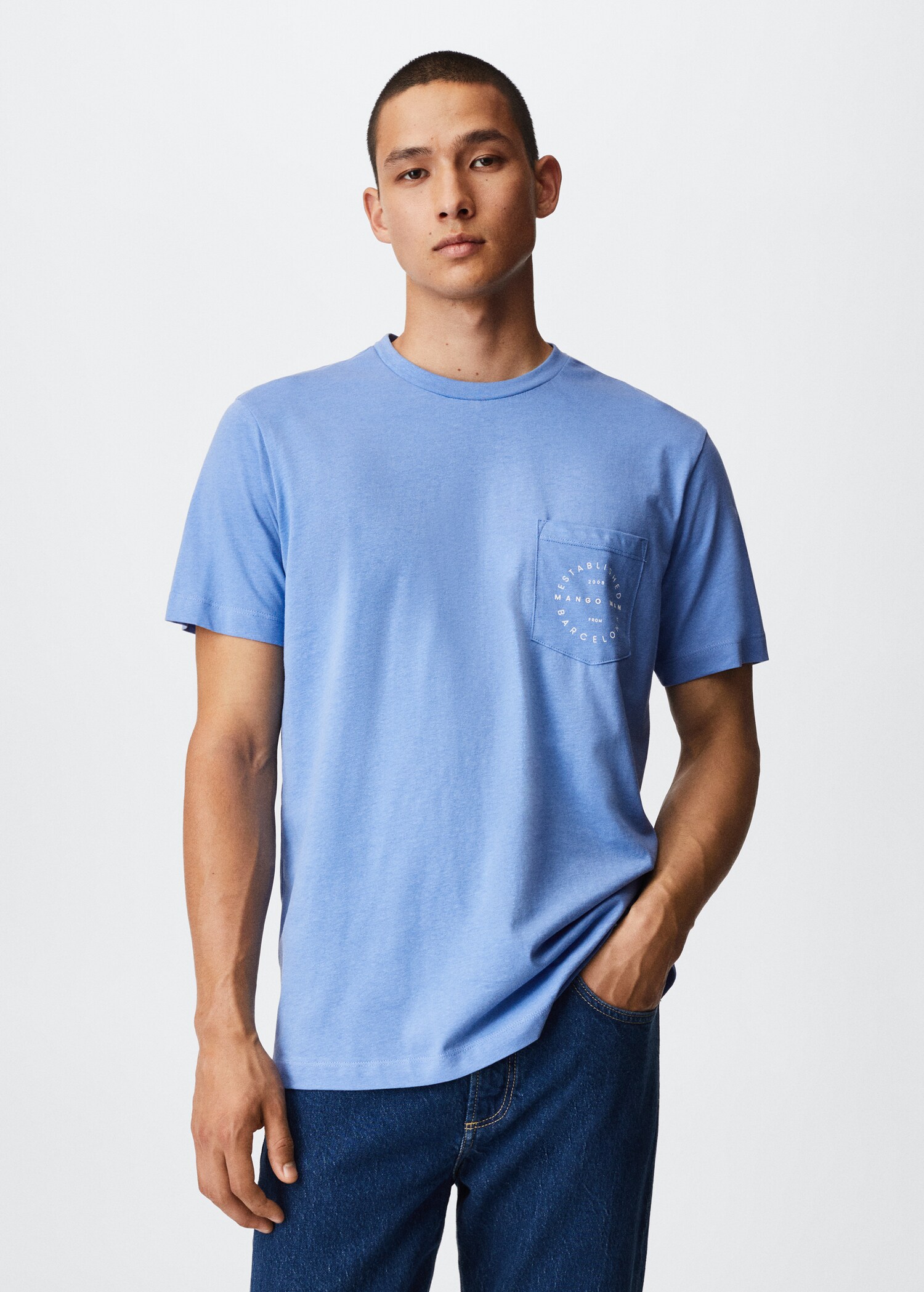 T-shirt poche logo - Plan moyen
