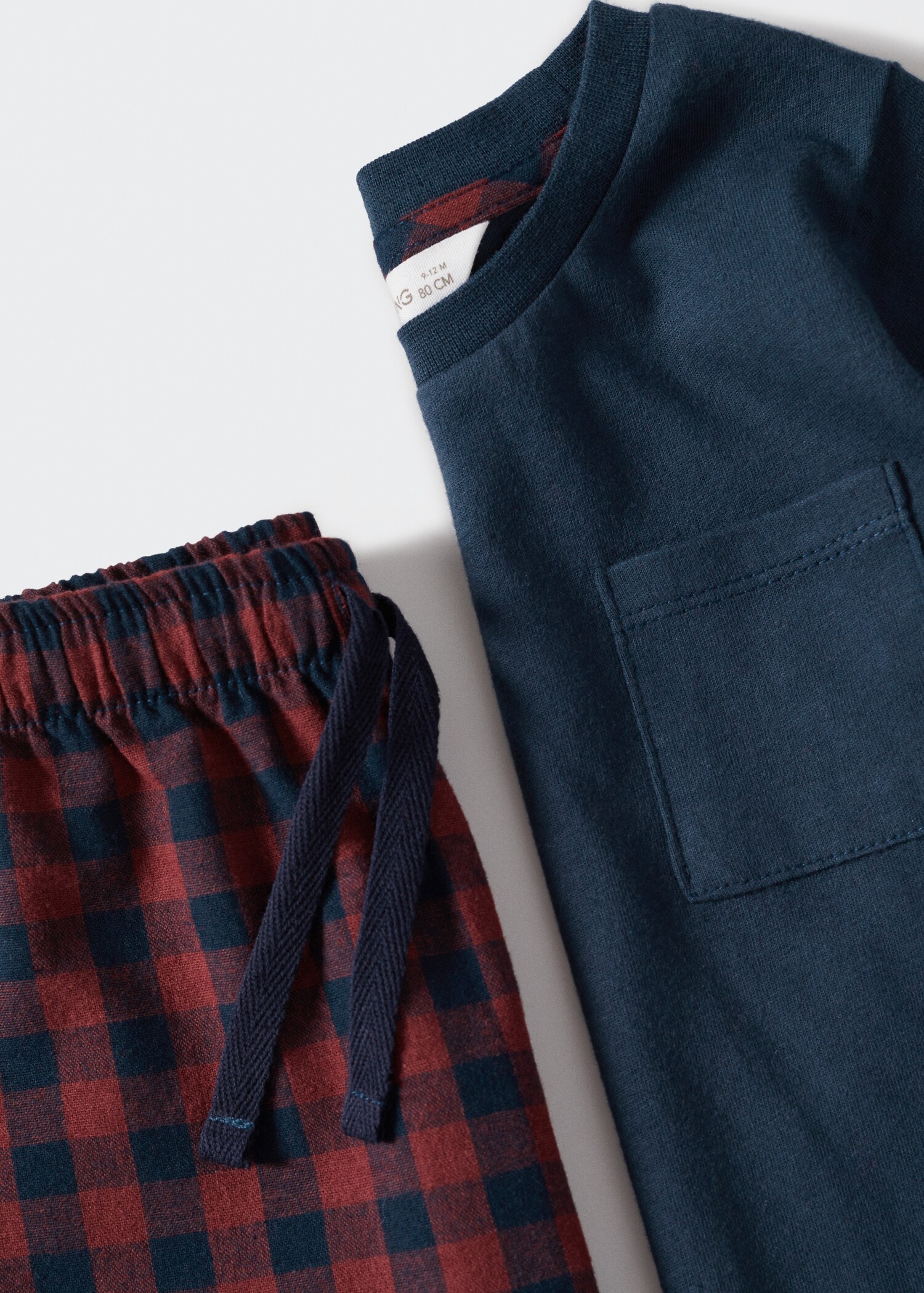 Two-pieces check long pyjamas - Details of the article 9