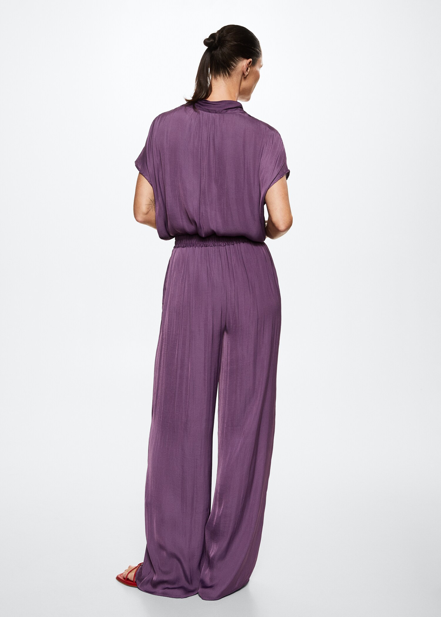 Satin-finish elastic waist trousers - Reverse of the article