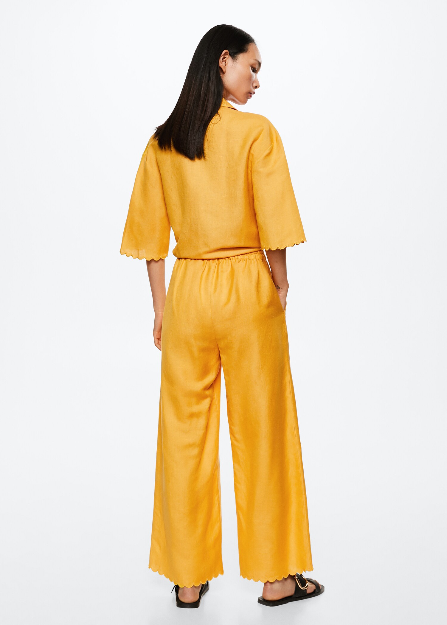 Pantalón crop lino - Reverso del artículo