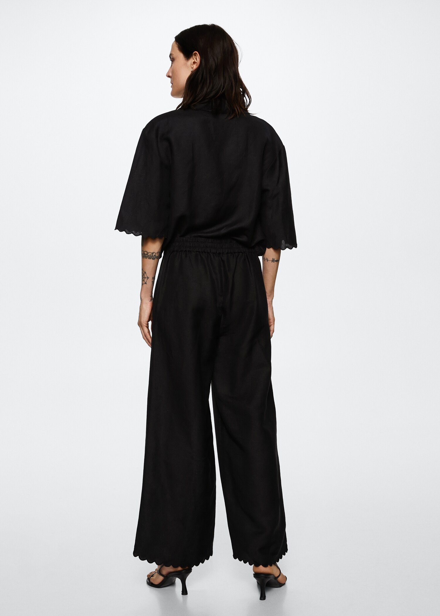Pantalón crop lino - Reverso del artículo