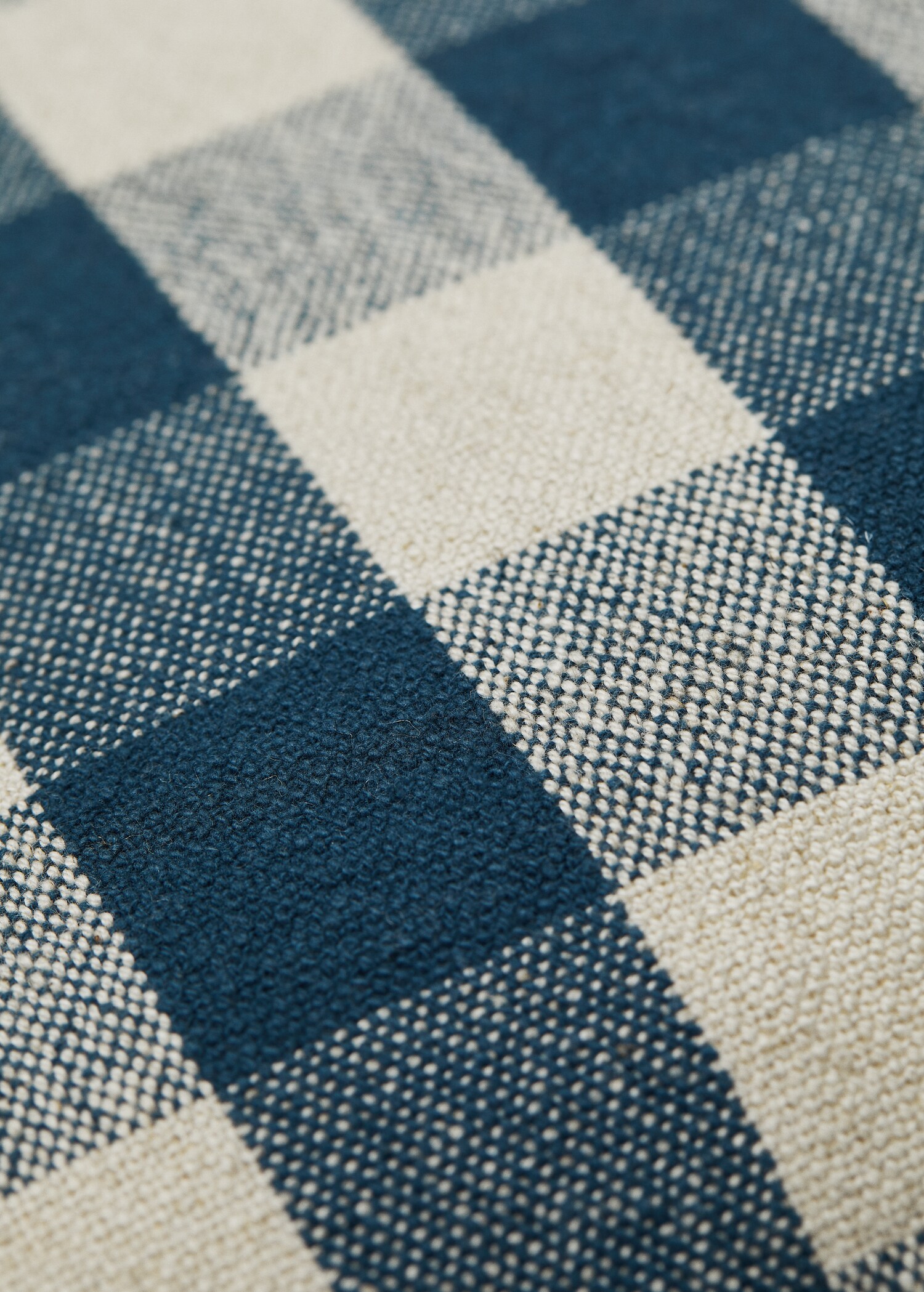Stripes linen and cotton cushion case 45x45cm - Details of the article 3