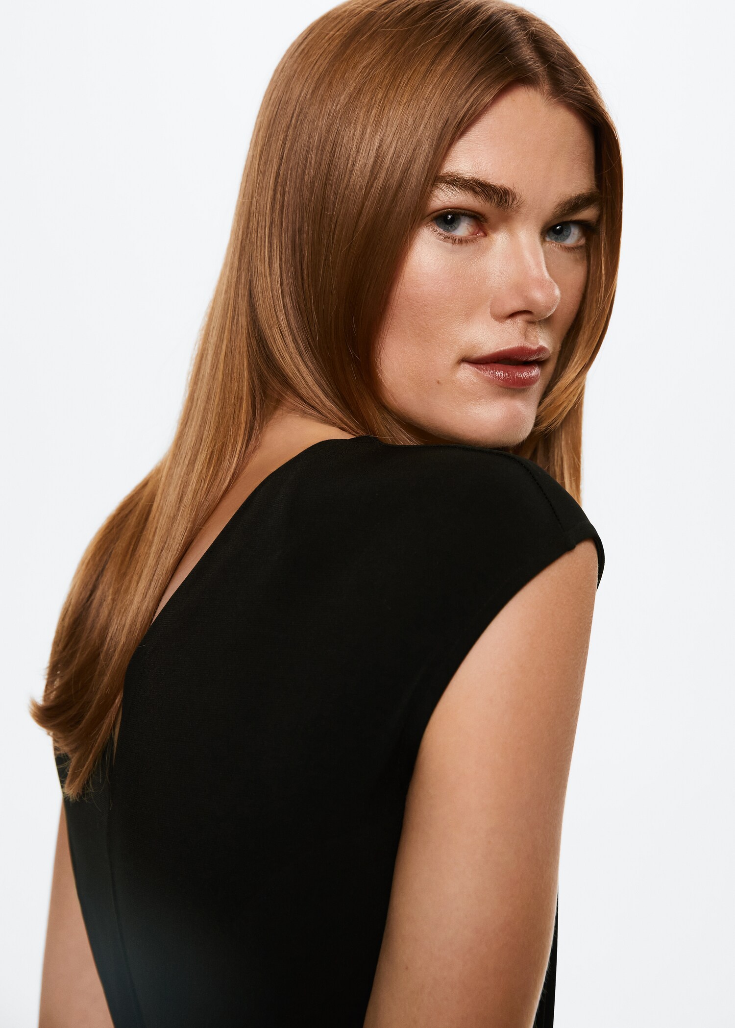 Langer Jumpsuit mit Schleife - Detail des Artikels 1