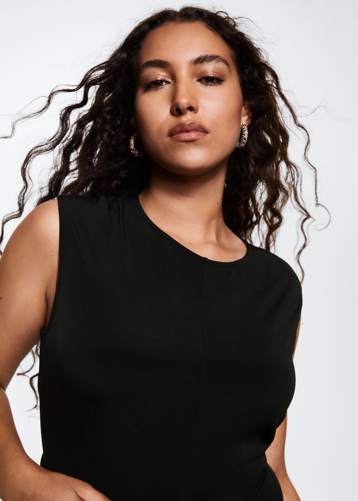 Langer Jumpsuit mit Schleife - Detail des Artikels 4