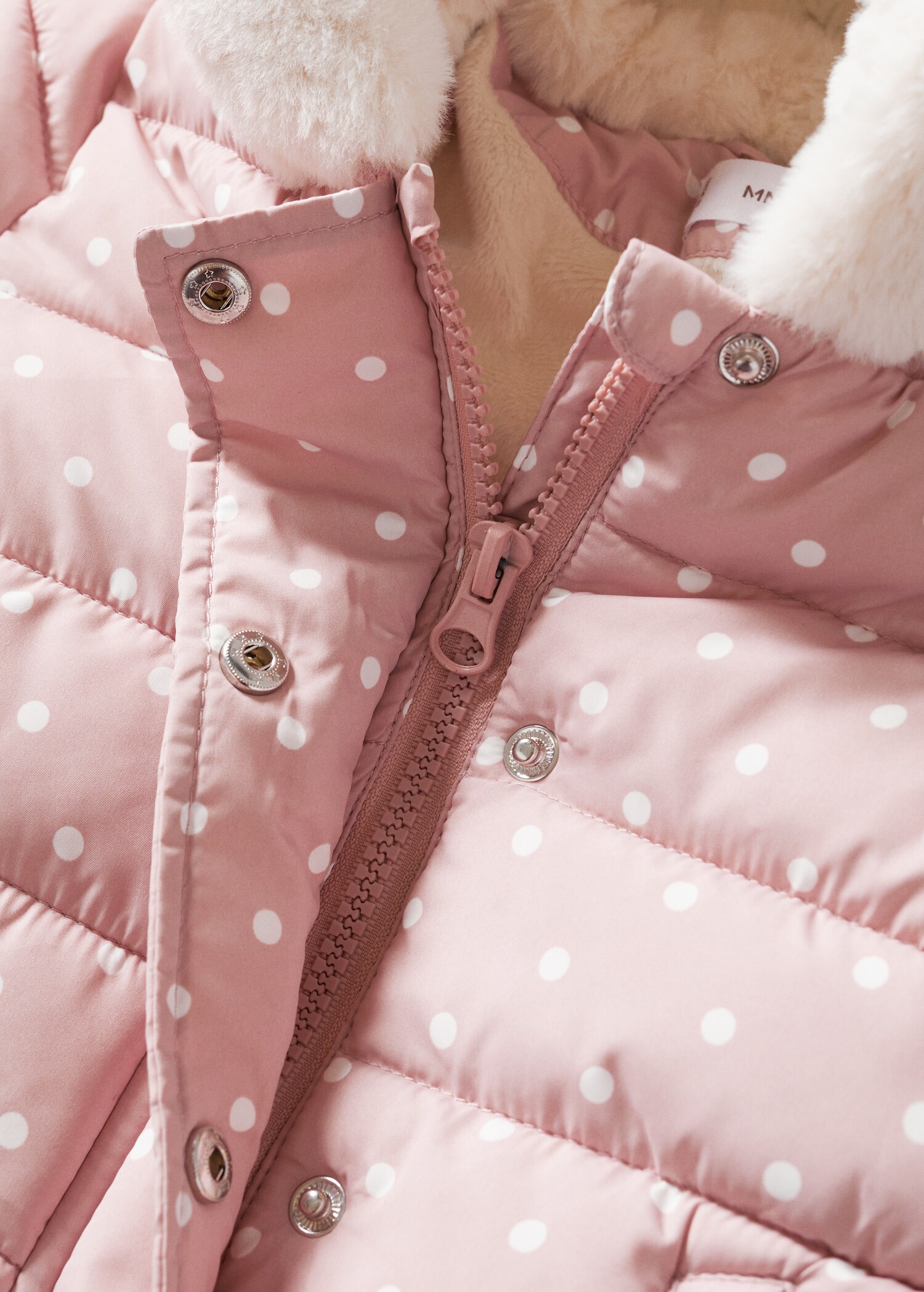 Faux-fur quilted coat - Details of the article 9
