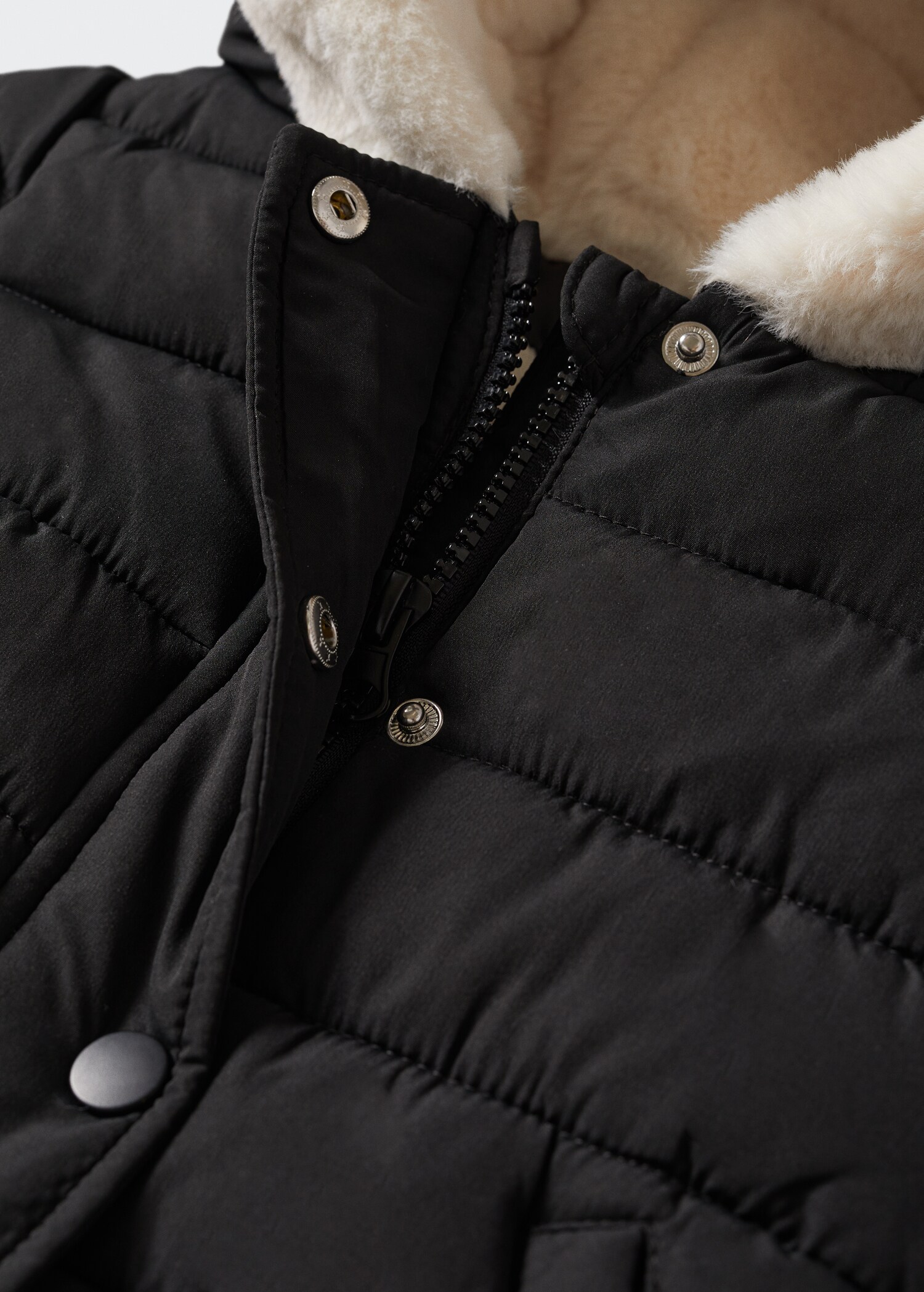 Faux-fur quilted coat - Details of the article 8