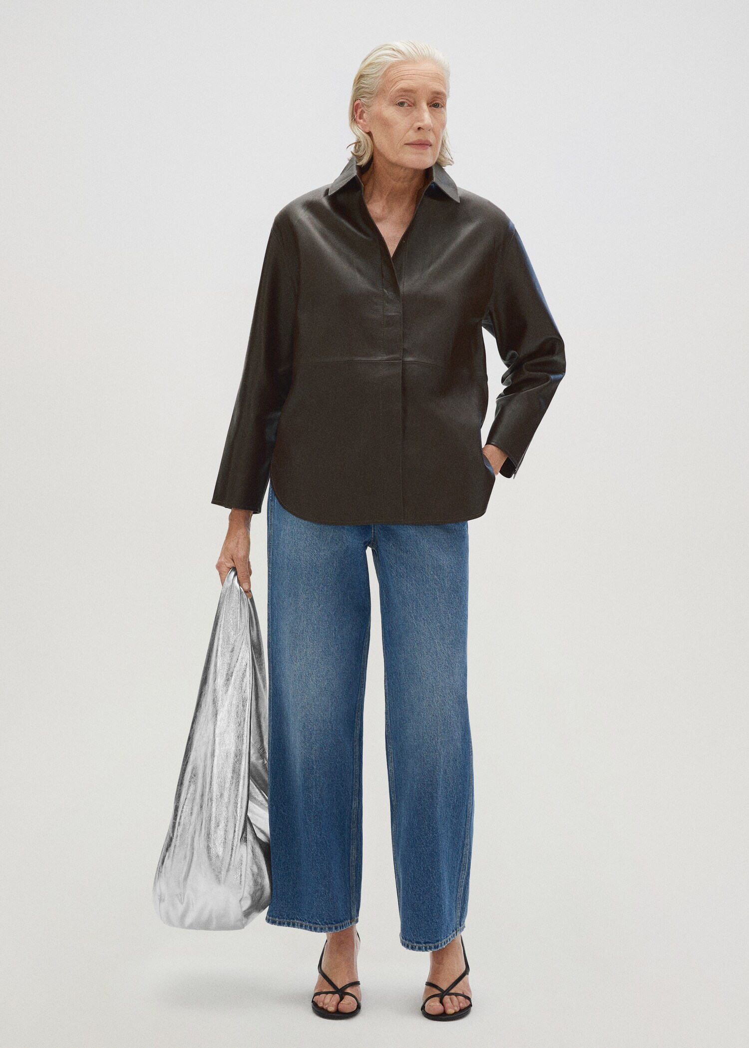 Oversize leather shirt - Details of the article 7
