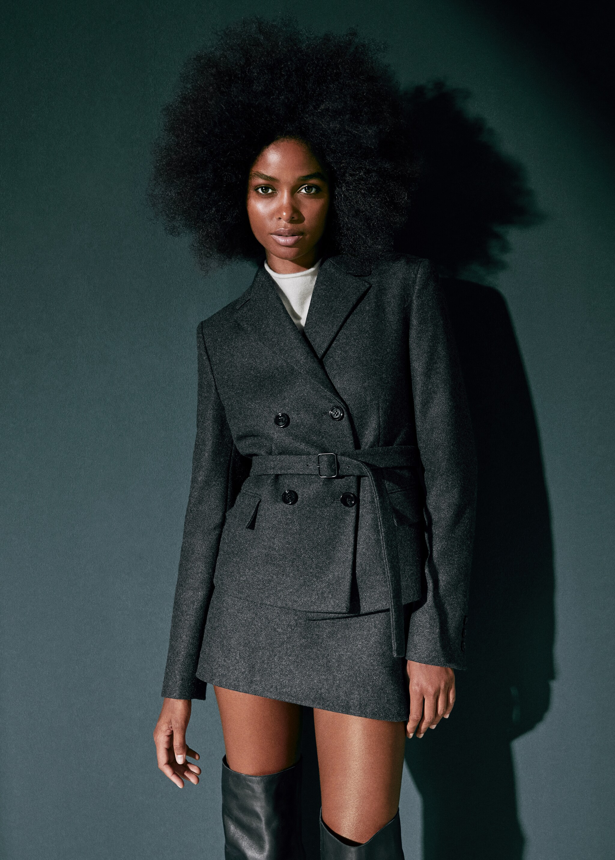 Wool jacket with belt - Details of the article 8