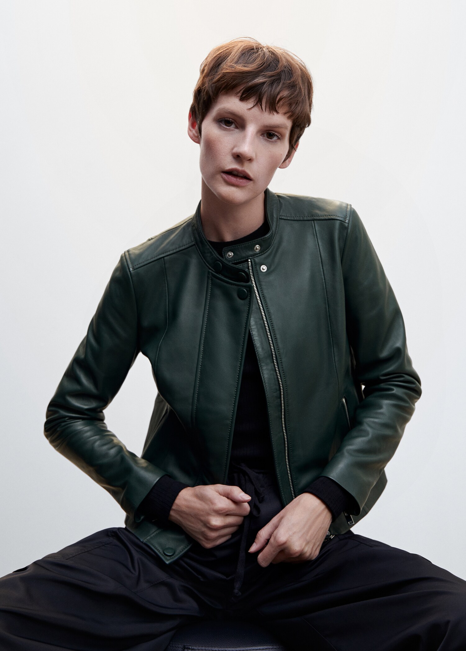 Leather biker jacket - Details of the article 2