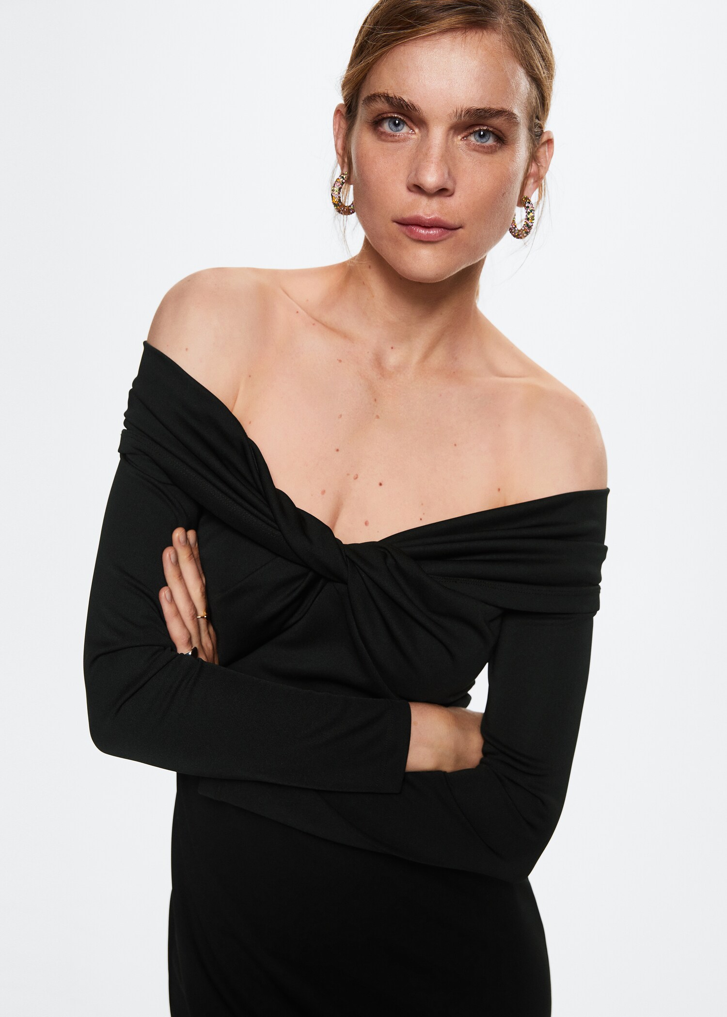 Kleid mit Bateau-Ausschnitt und Knoten - Detail des Artikels 1