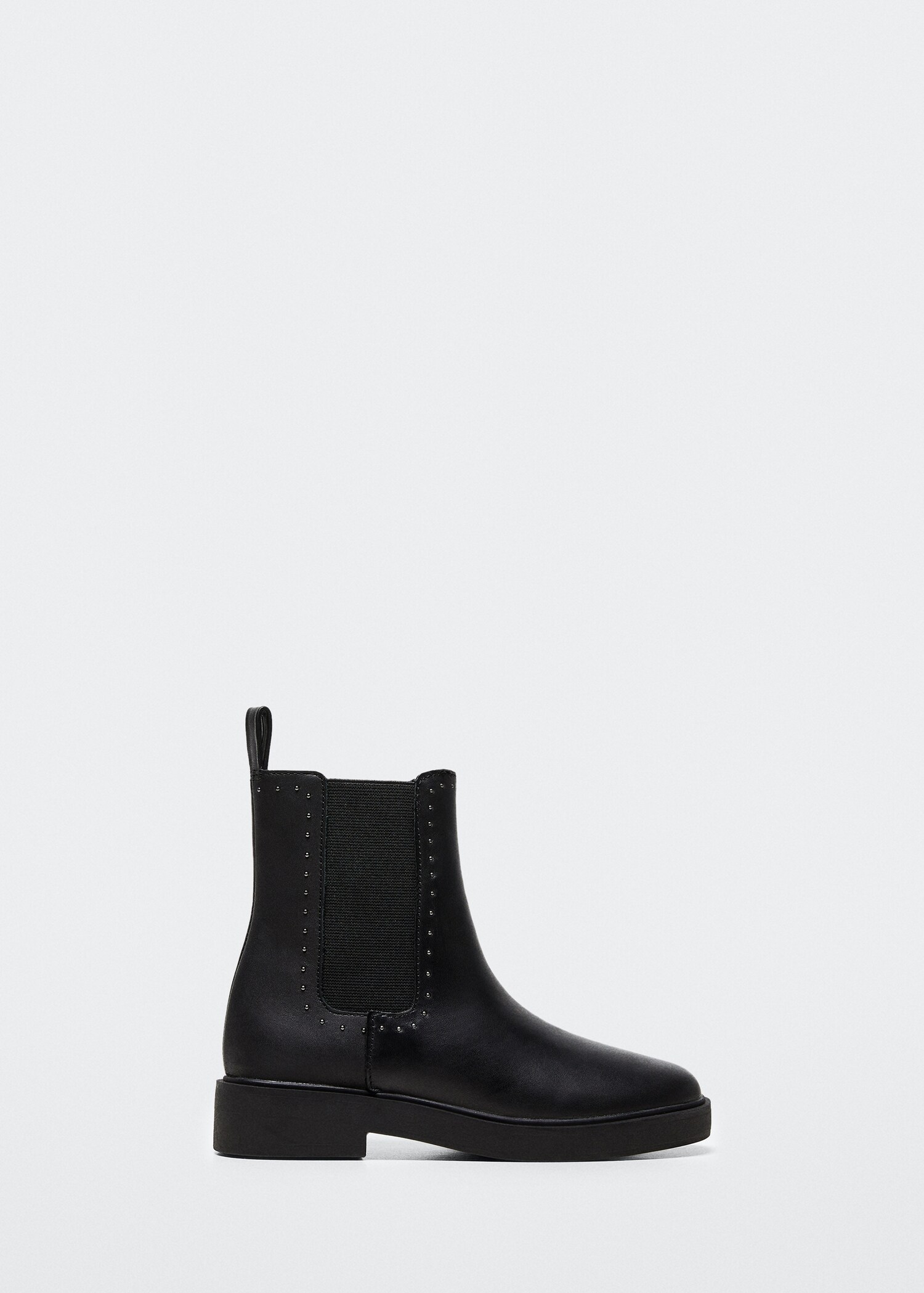 Boots en cuir clouté - Article sans modèle