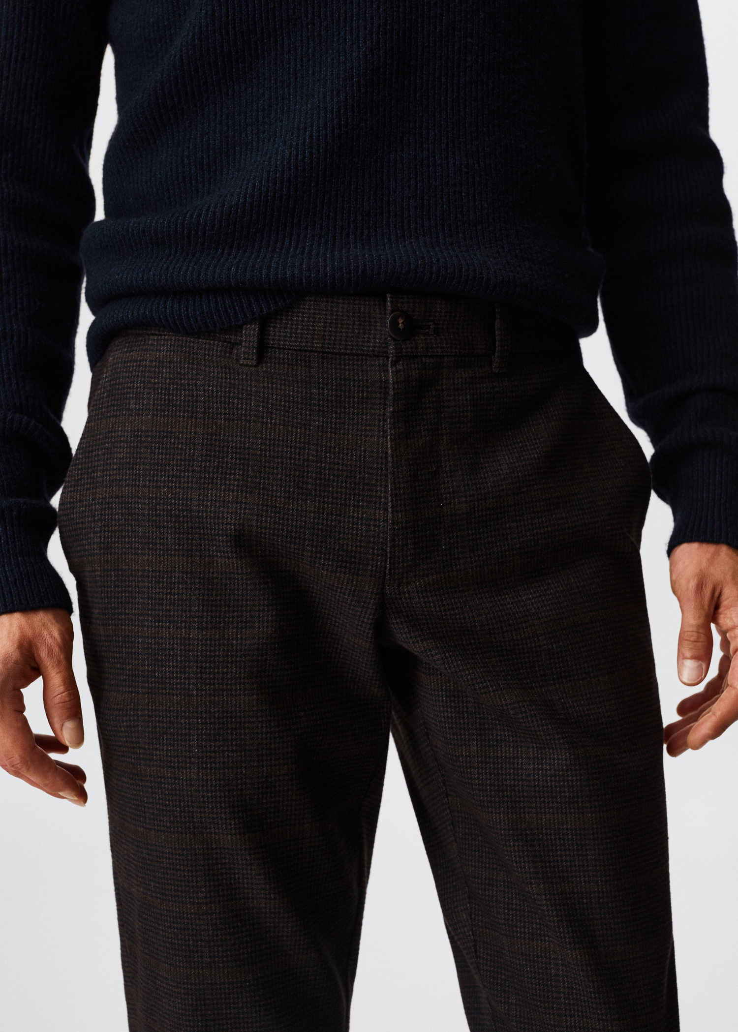 Calças slim fit de algodão aos quadrados - Pormenor do artigo 1