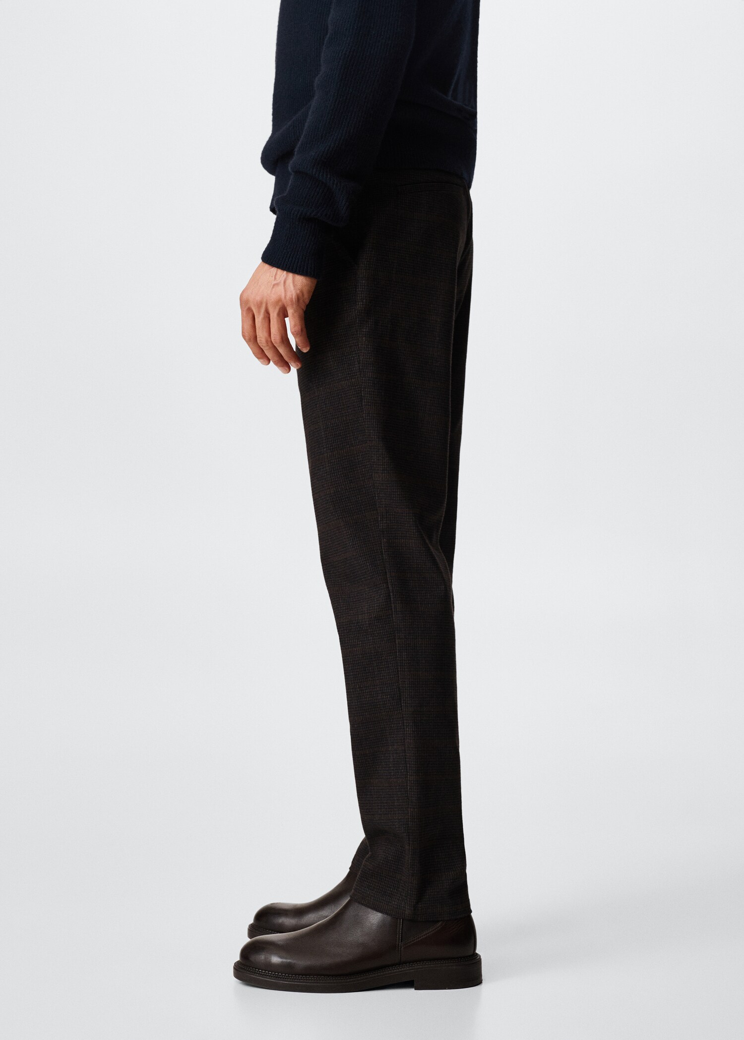 Calças slim fit de algodão aos quadrados - Pormenor do artigo 4