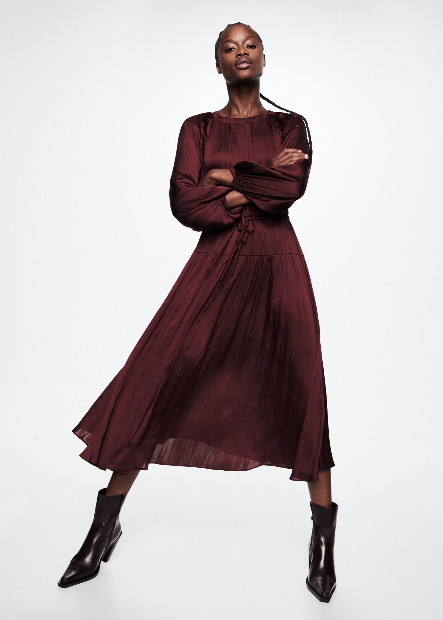 Pleated satin dress - Details of the article 4