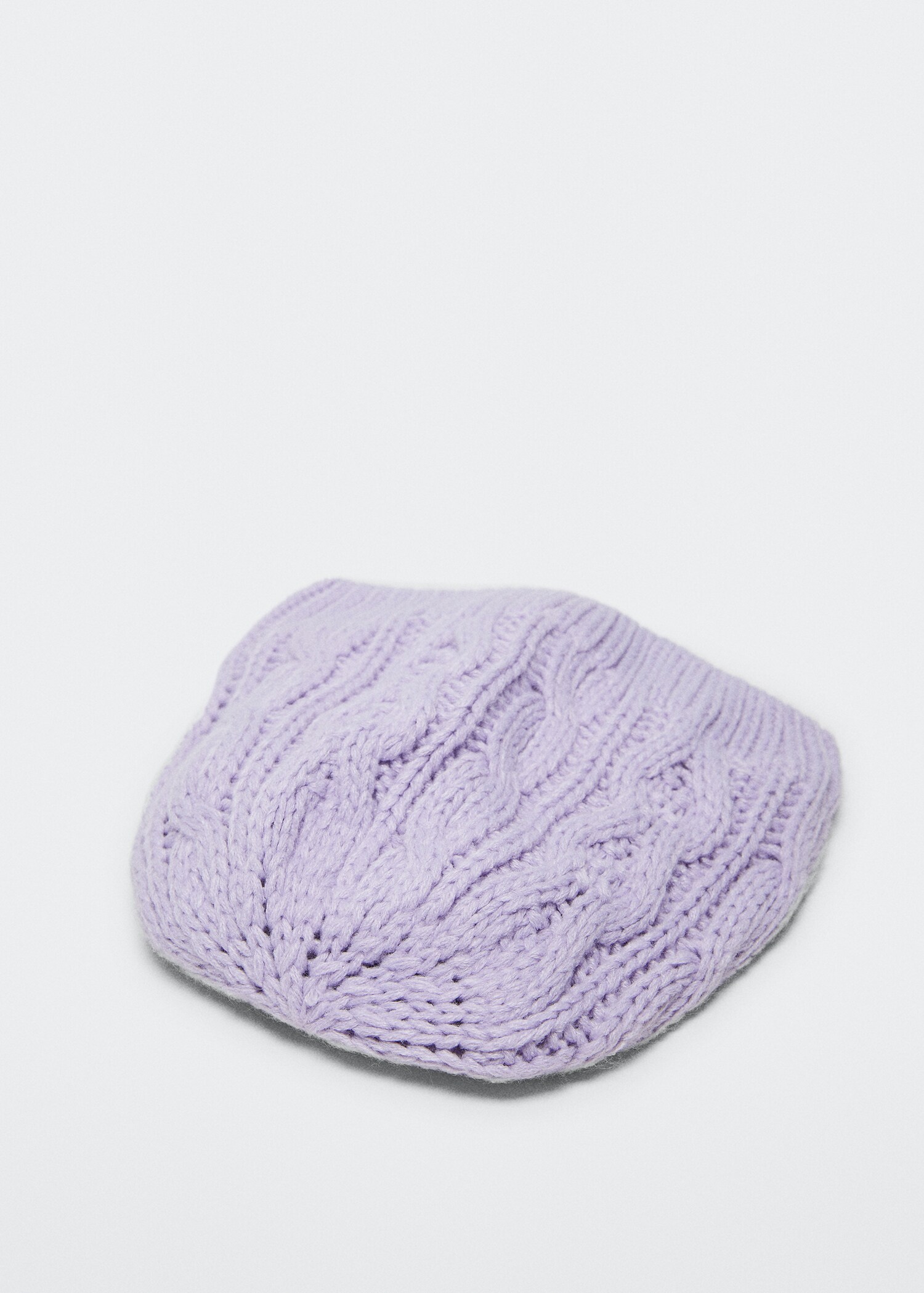 Knitted braided hat - Medium plane