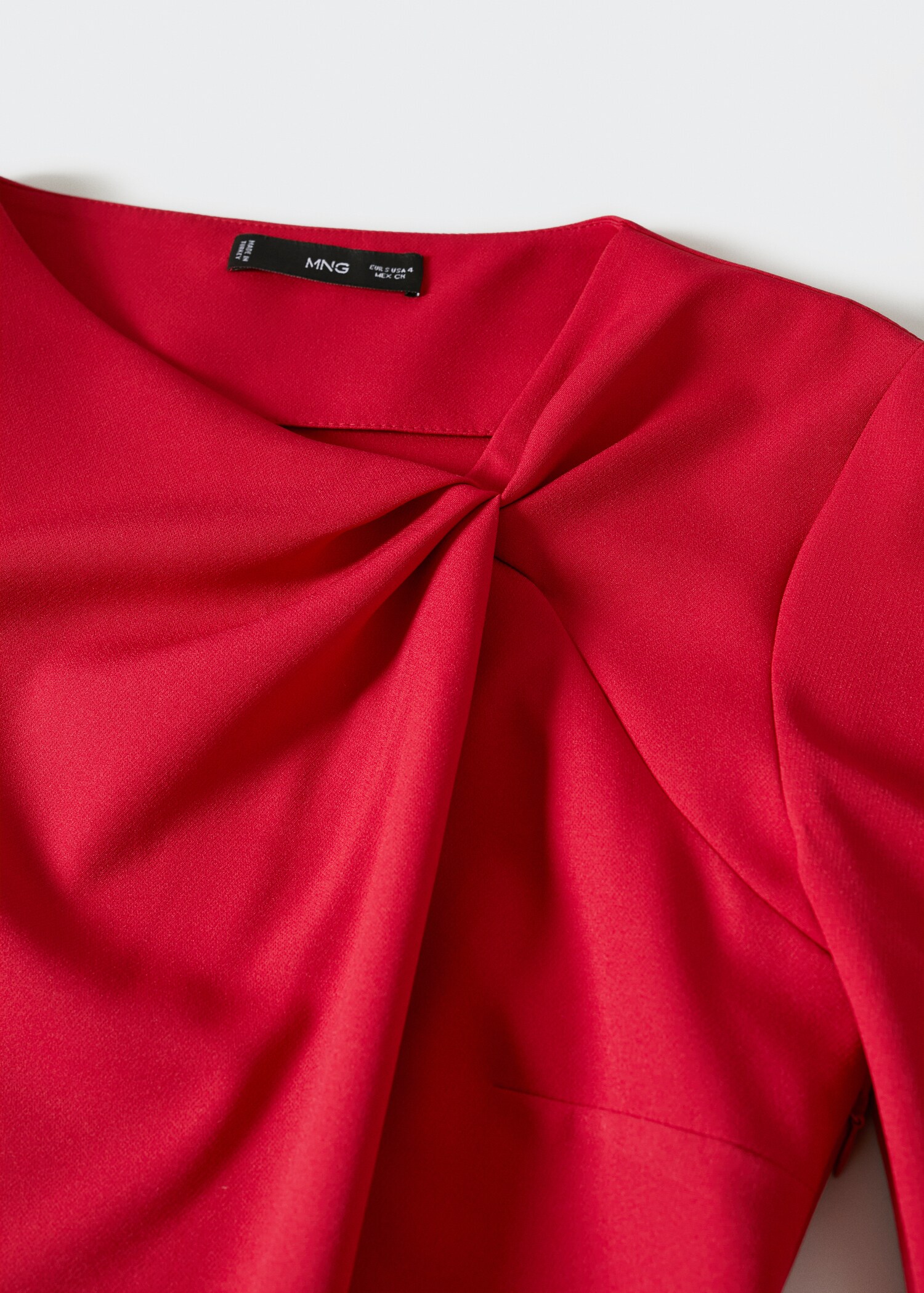 Ruched detail dress - Details of the article 8