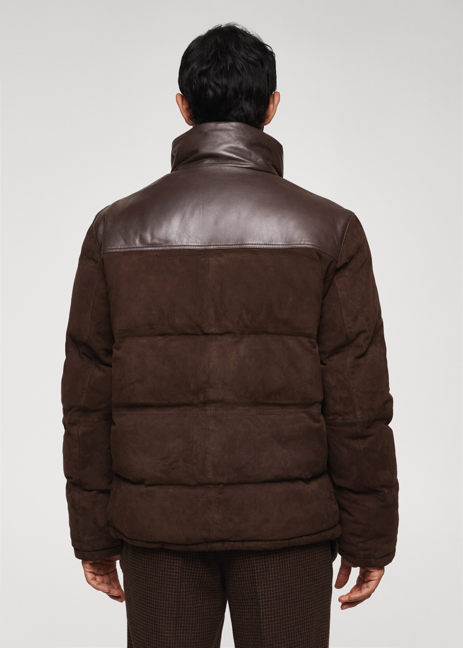Leather quilted coat - Reverse of the article