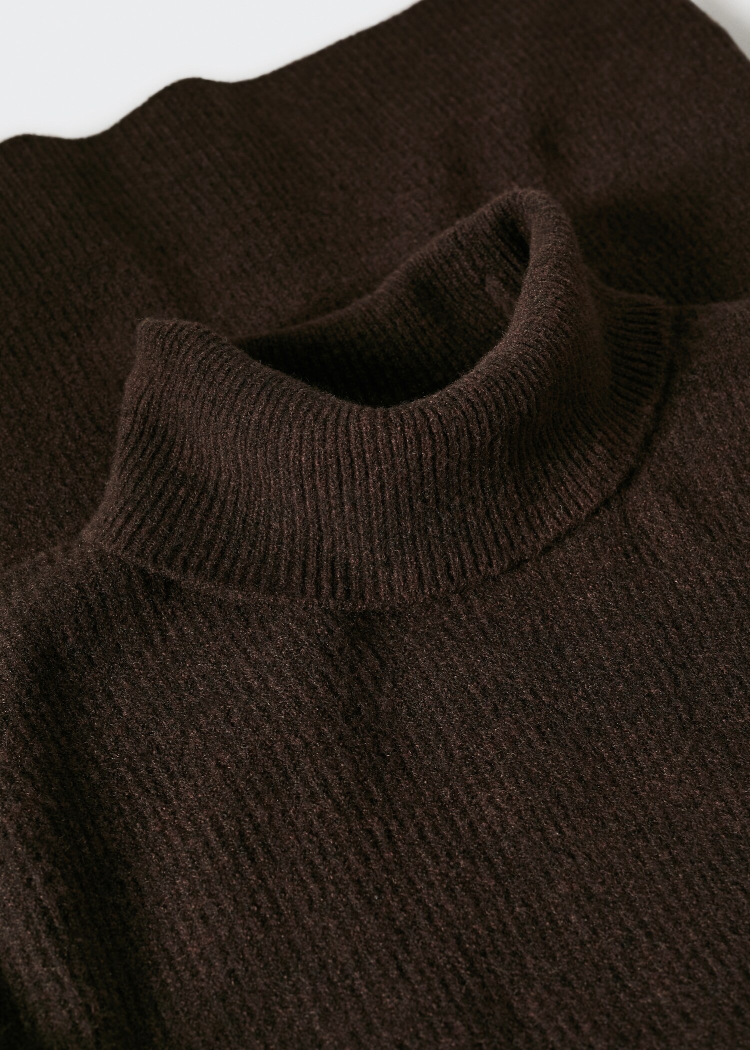 Pull-over col roulé structuré - Détail de l'article 8