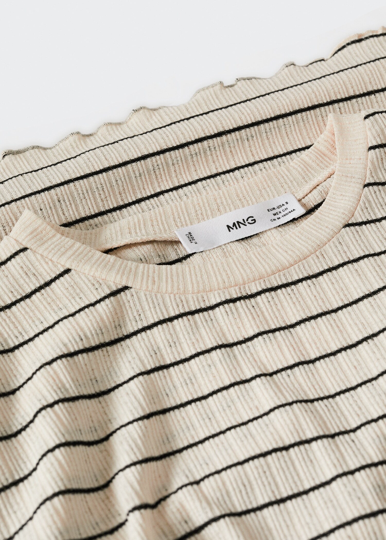 Striped long sleeves t-shirt - Details of the article 8
