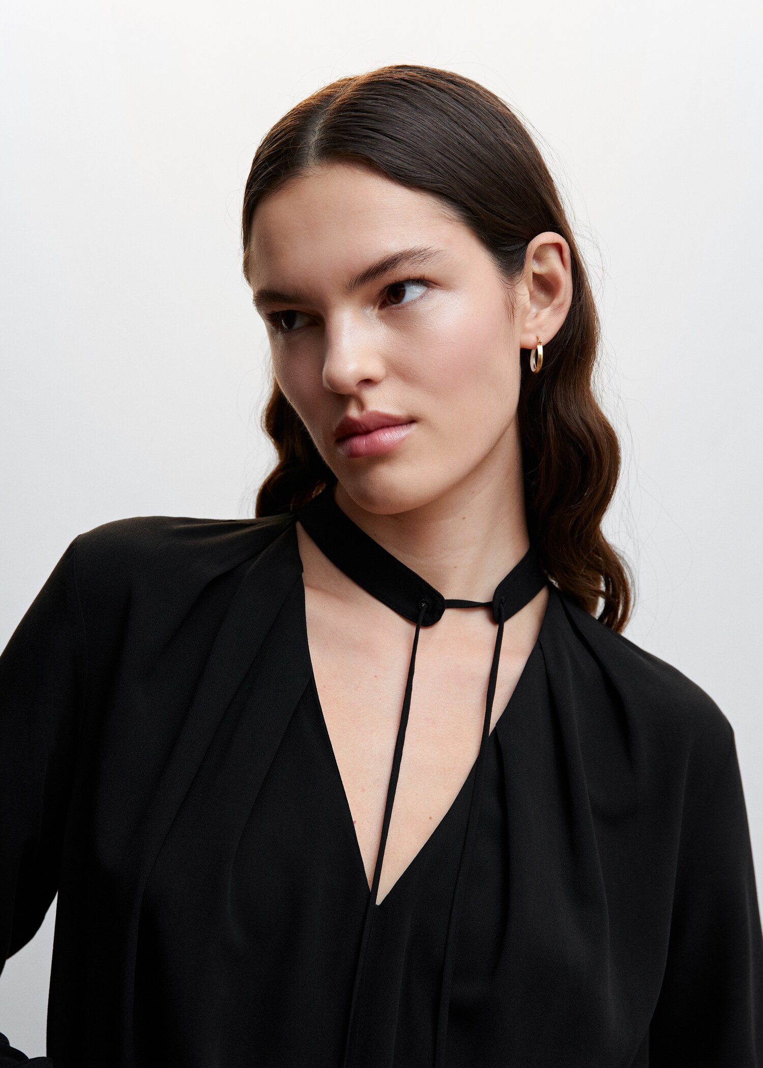 Tie-neck blouse - Details of the article 1