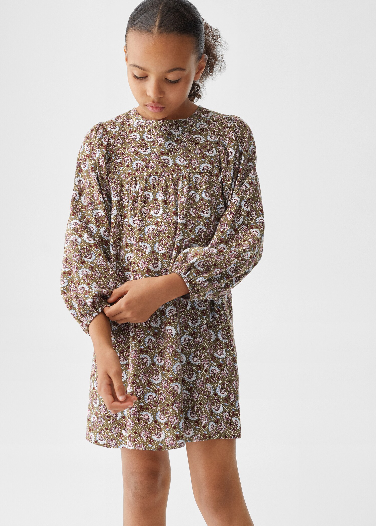 Vestido estampado floral - Plano medio