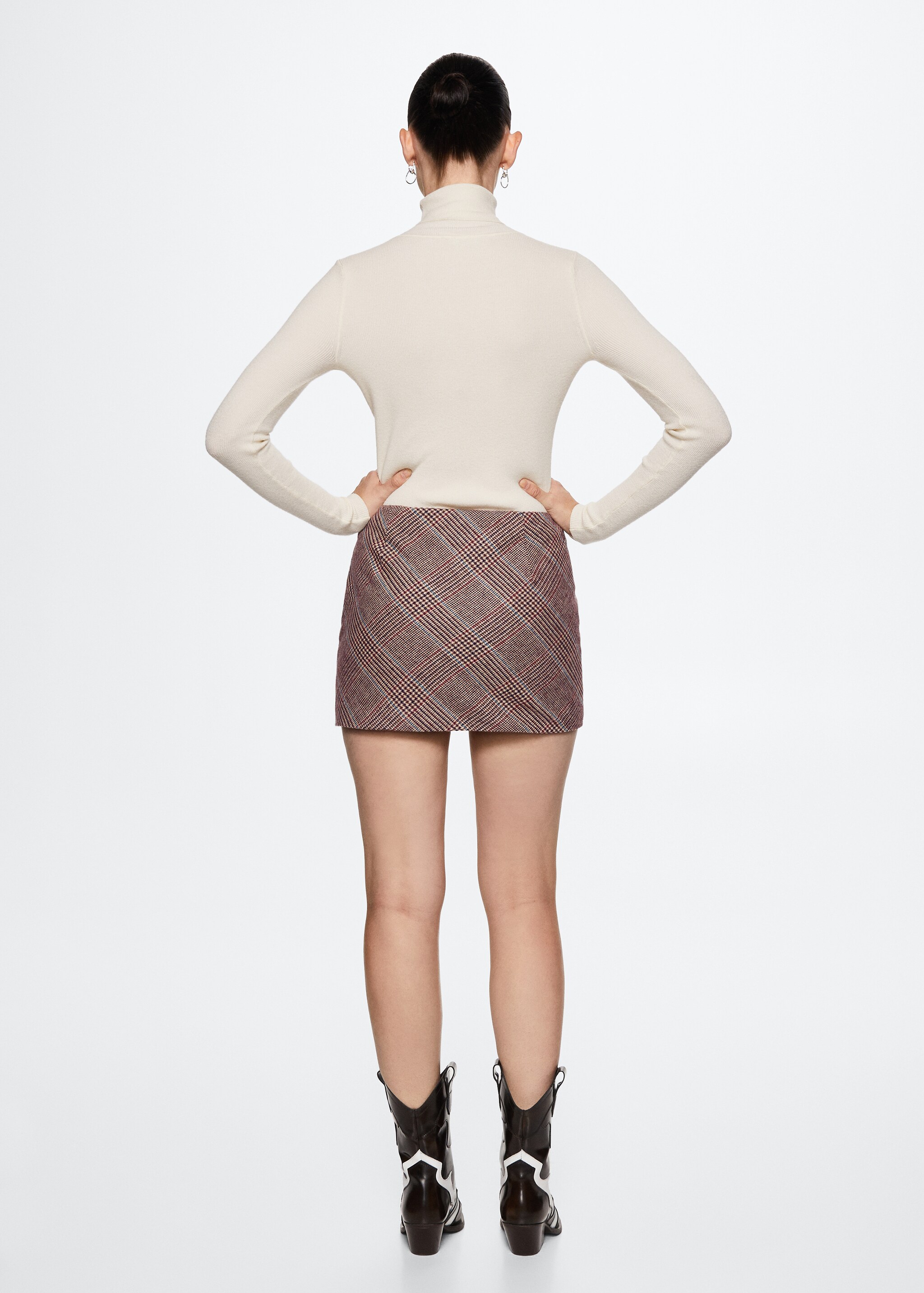 Wool boots skirt - Reverse of the article