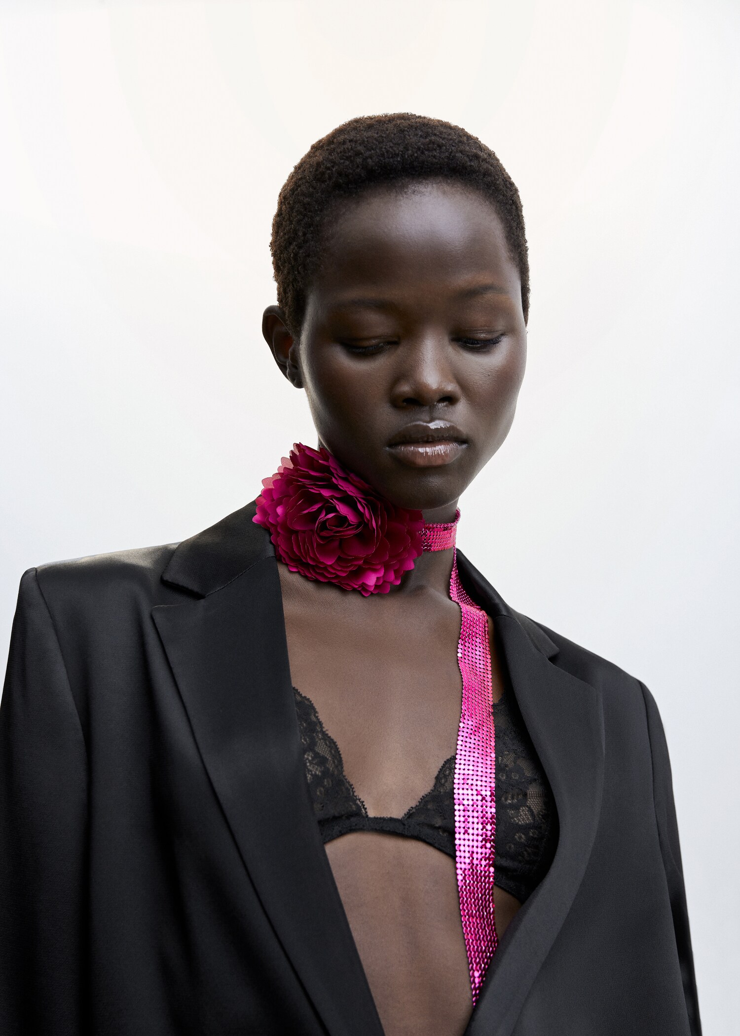 Blazer with feather detail - Details of the article 1