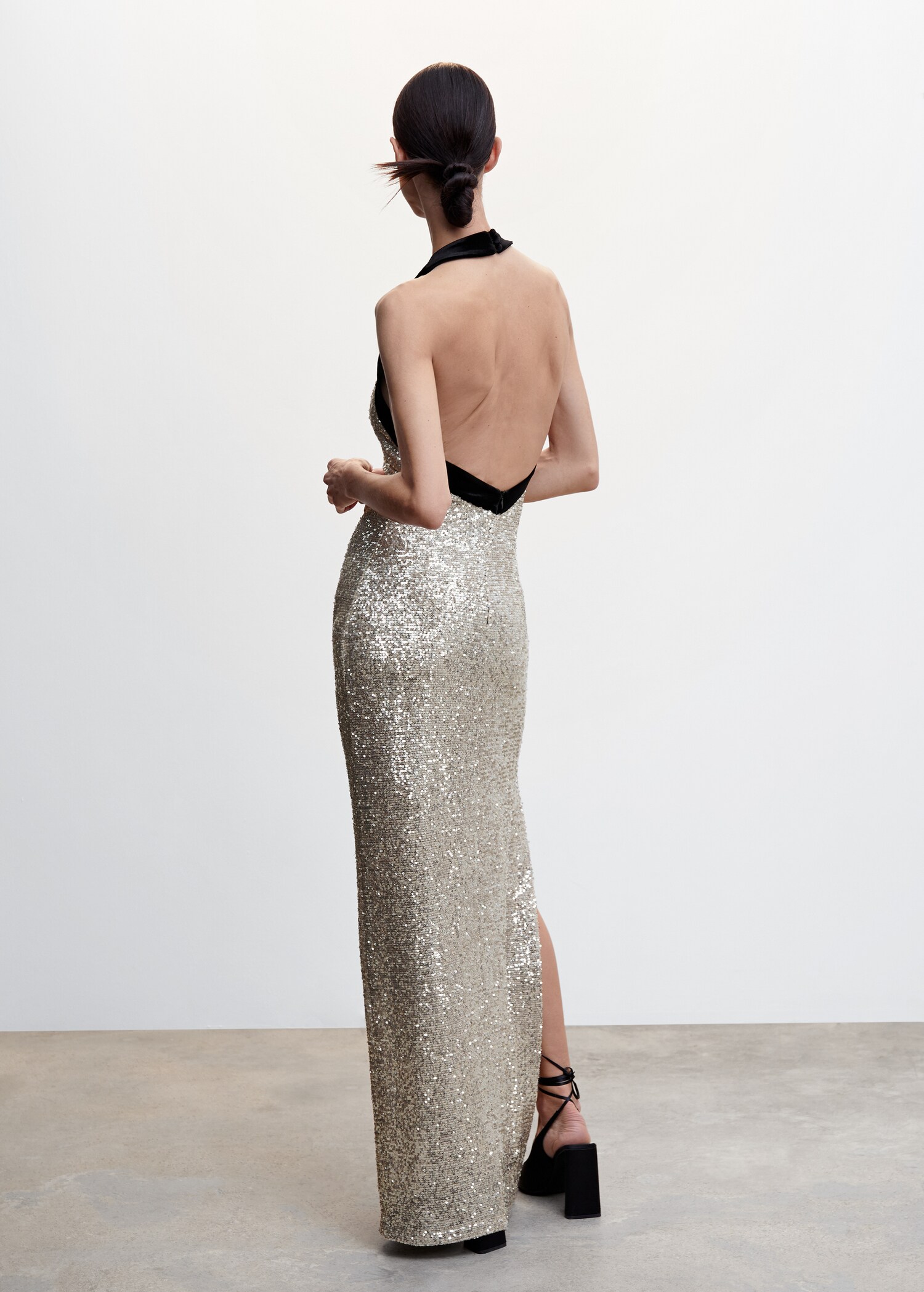 Sequined gown - Reverse of the article