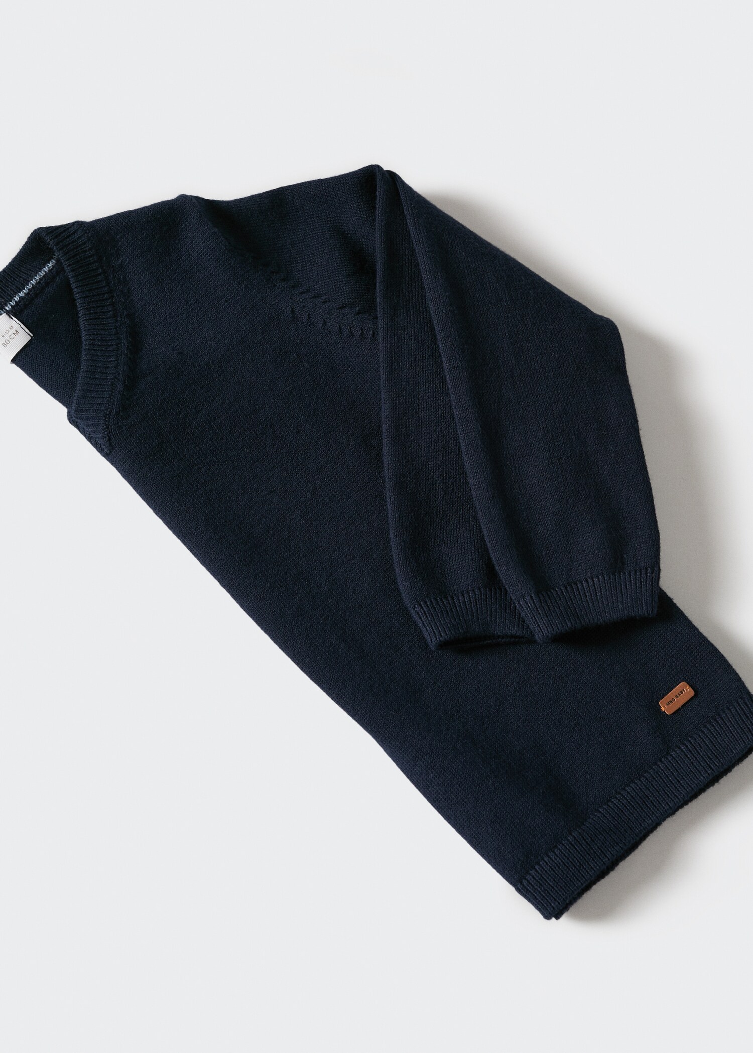 Pullover collo a V - Dettaglio dell'articolo 9
