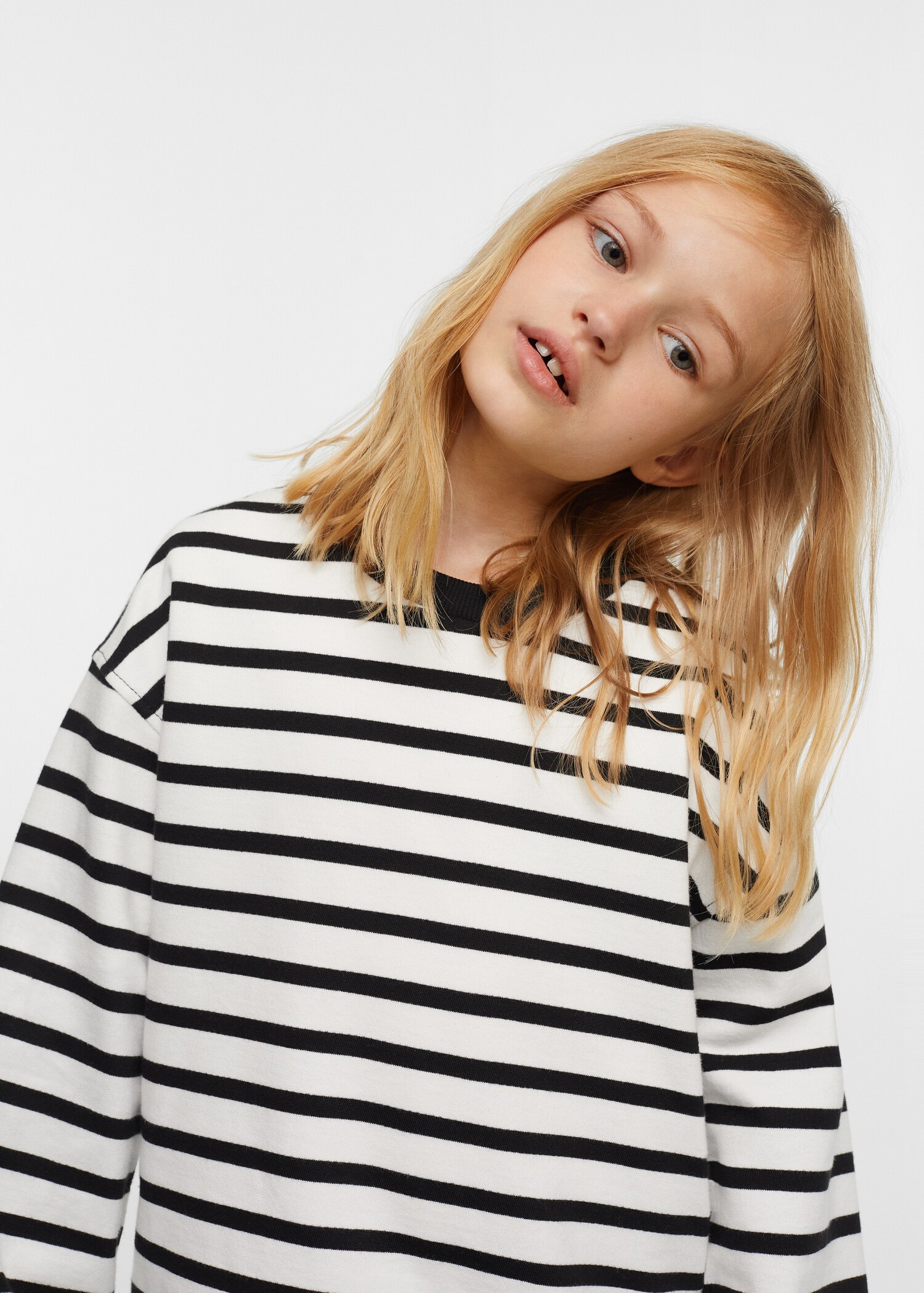Striped sweatshirt - Details of the article 4