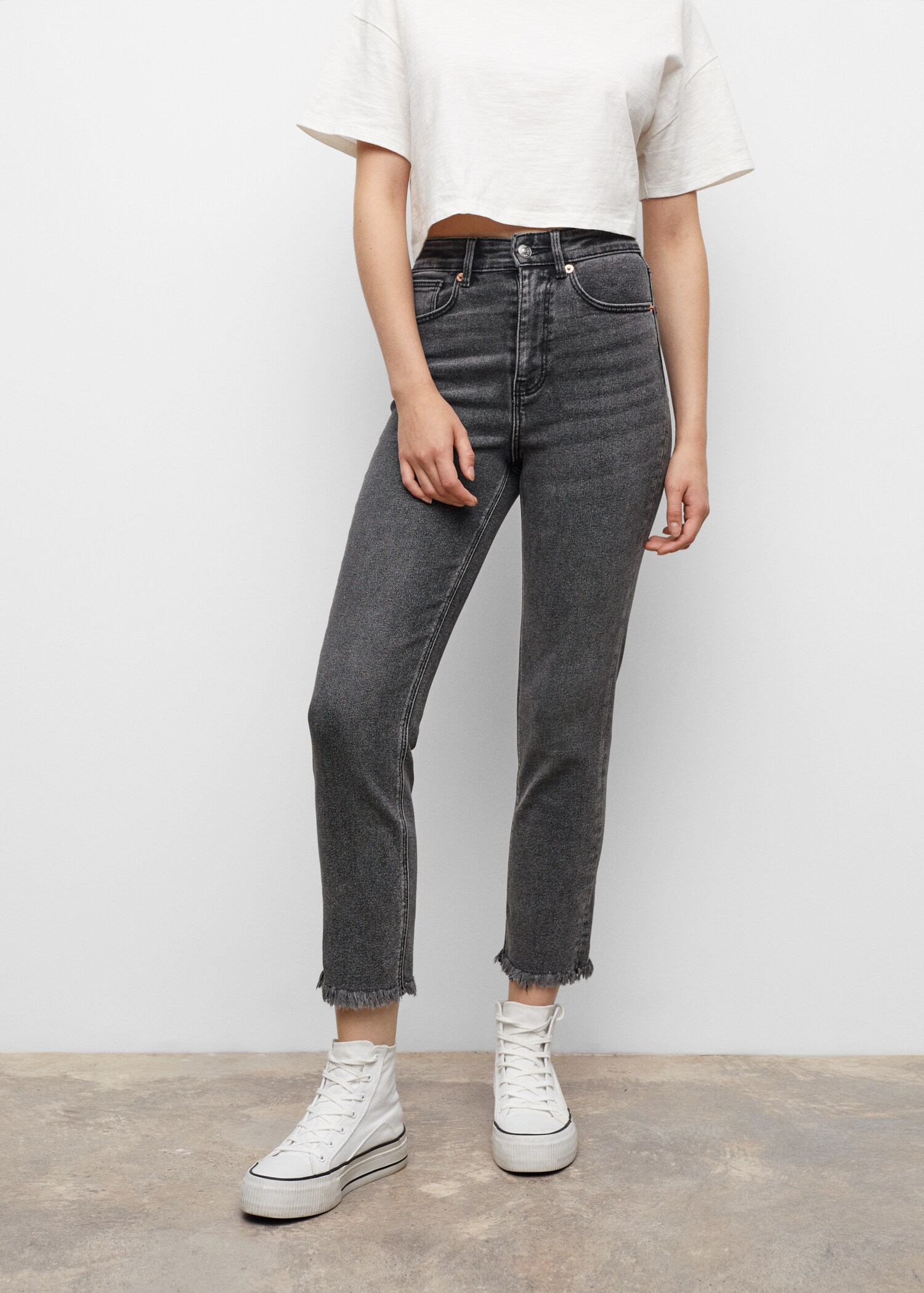 Slim-fit jeans   - Details of the article 1