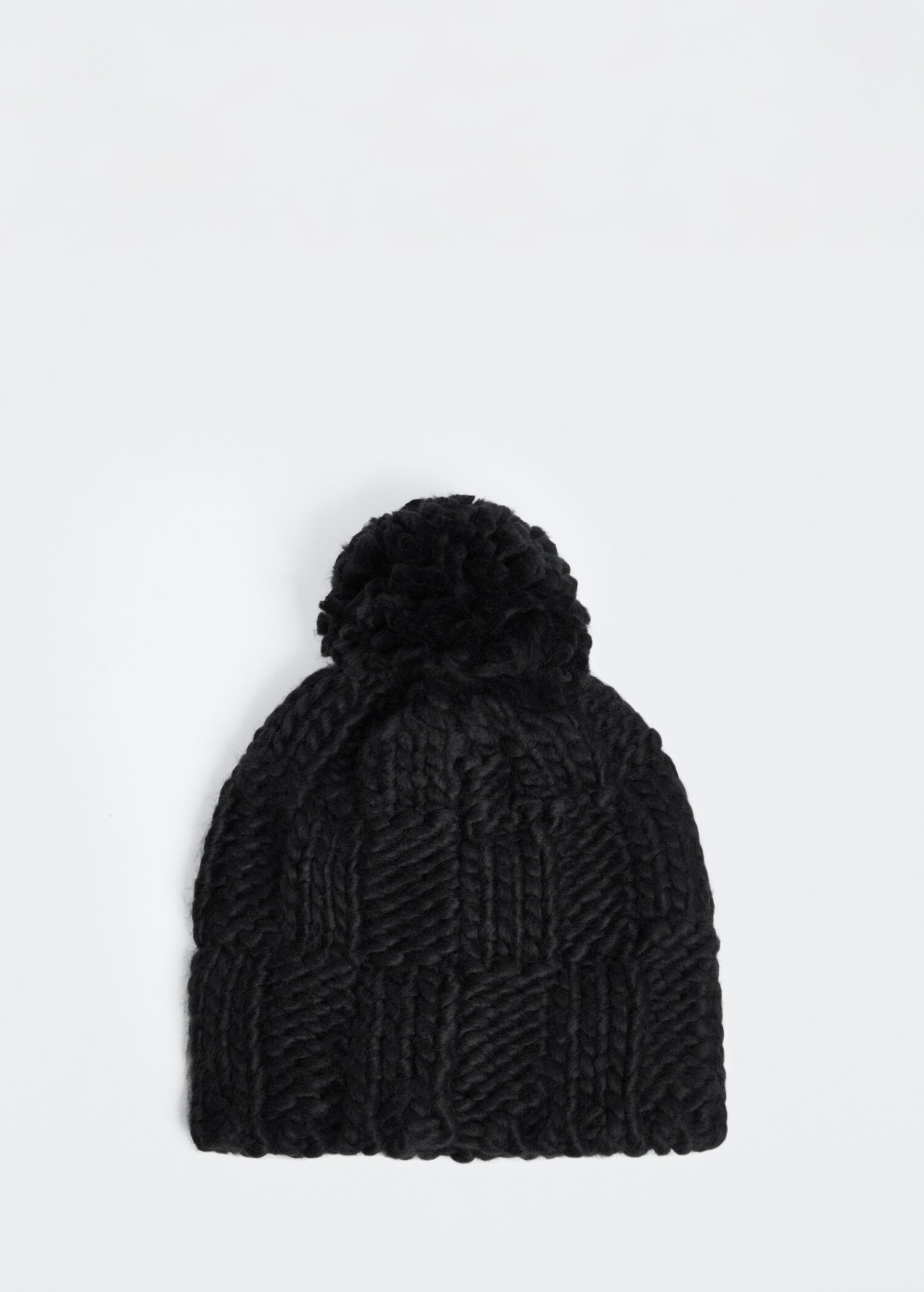 Knitted braided hat - Article without model
