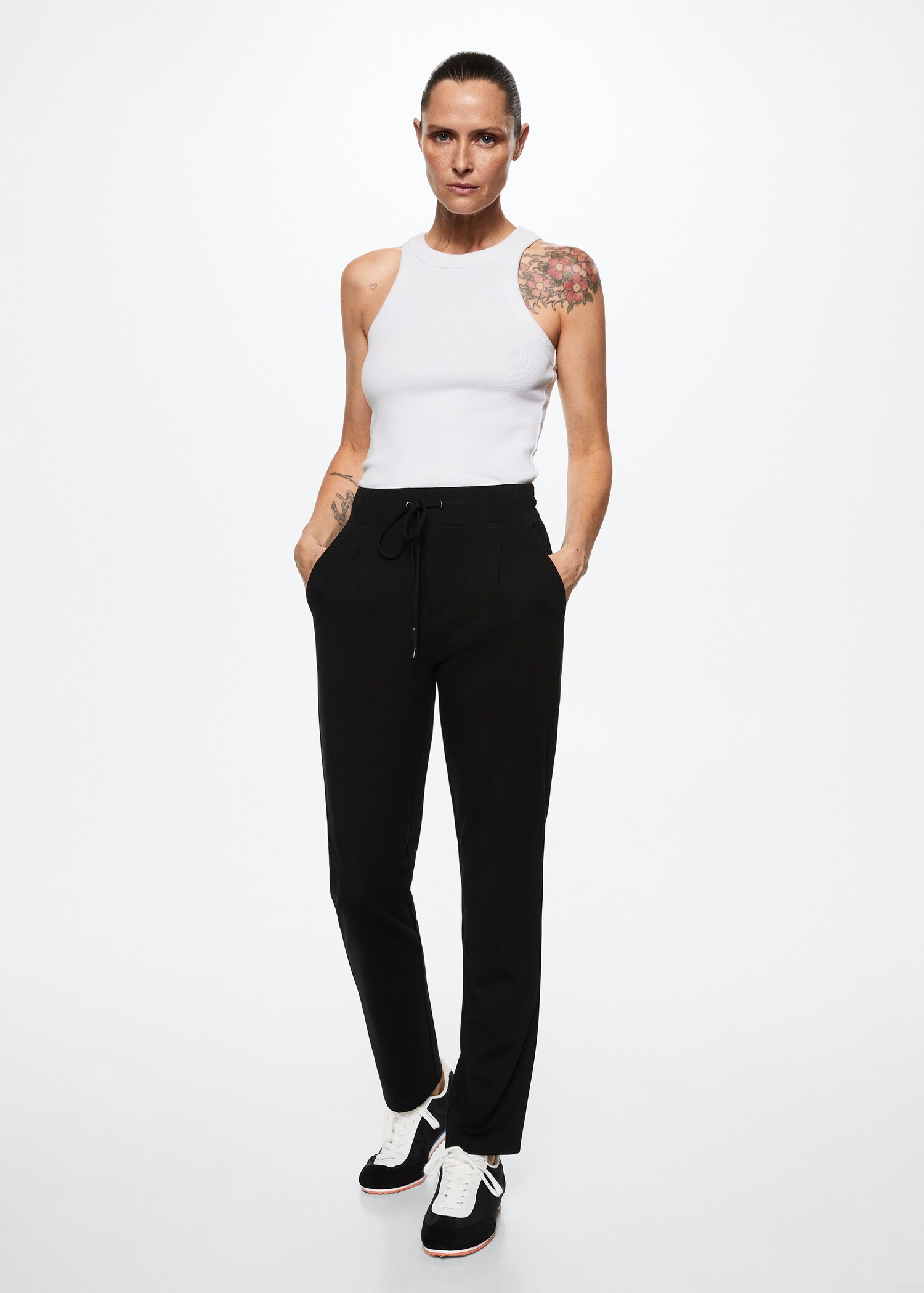 Pocket jogger trousers - Details of the article 3