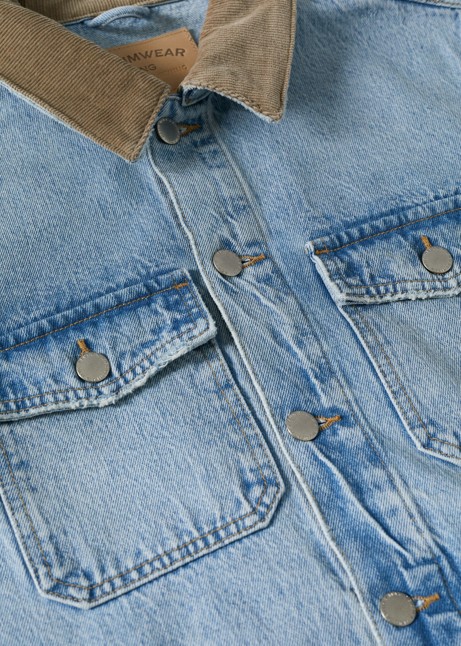 Denim jacket with corduroy collar  - Details of the article 8