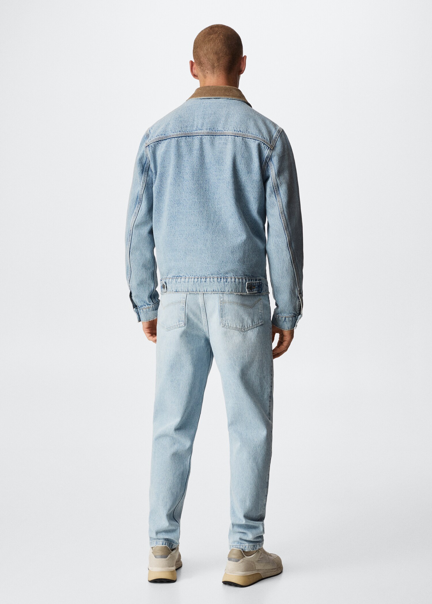 Denim jacket with corduroy collar  - Reverse of the article