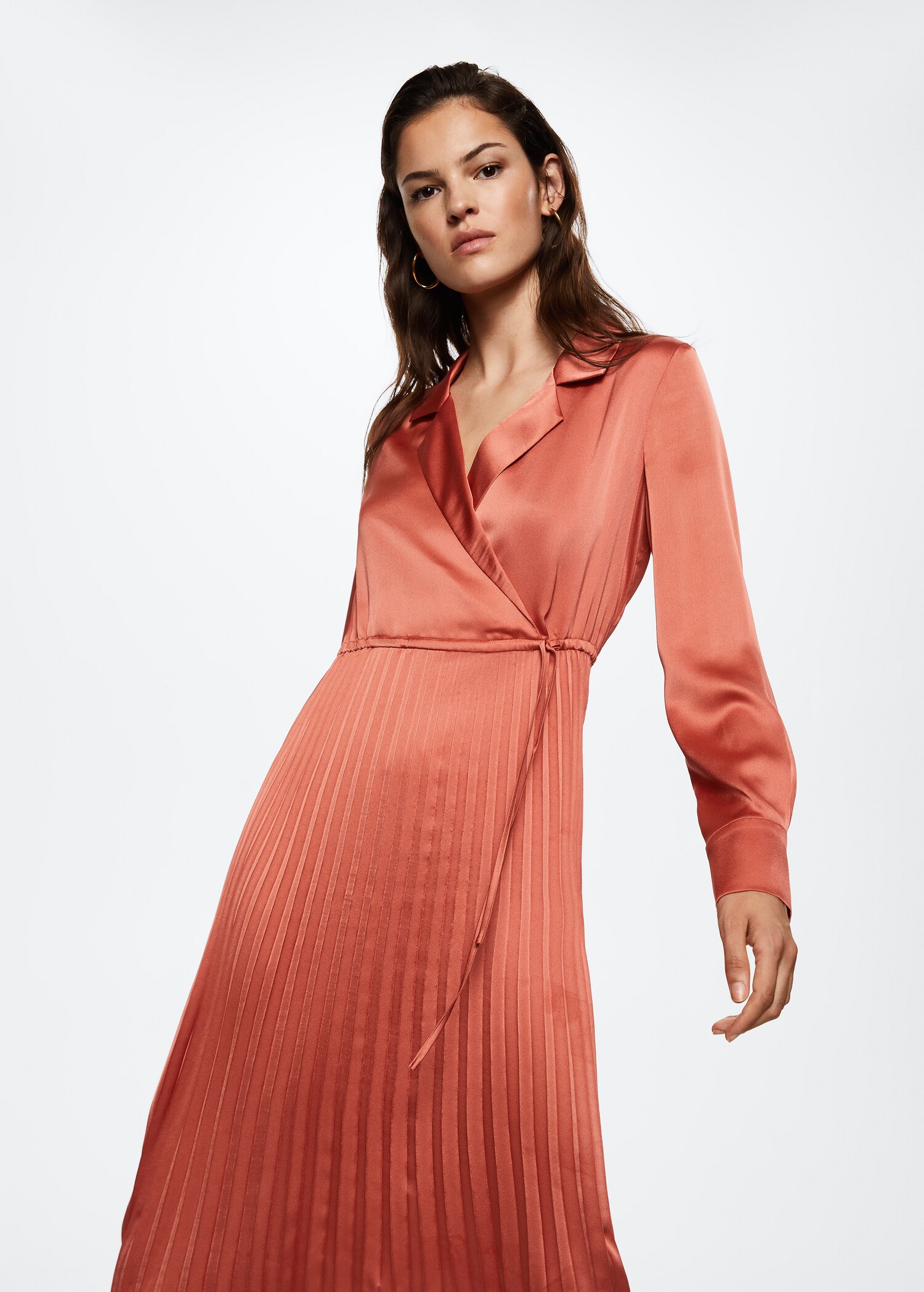 Pleated satin dress - Details of the article 2